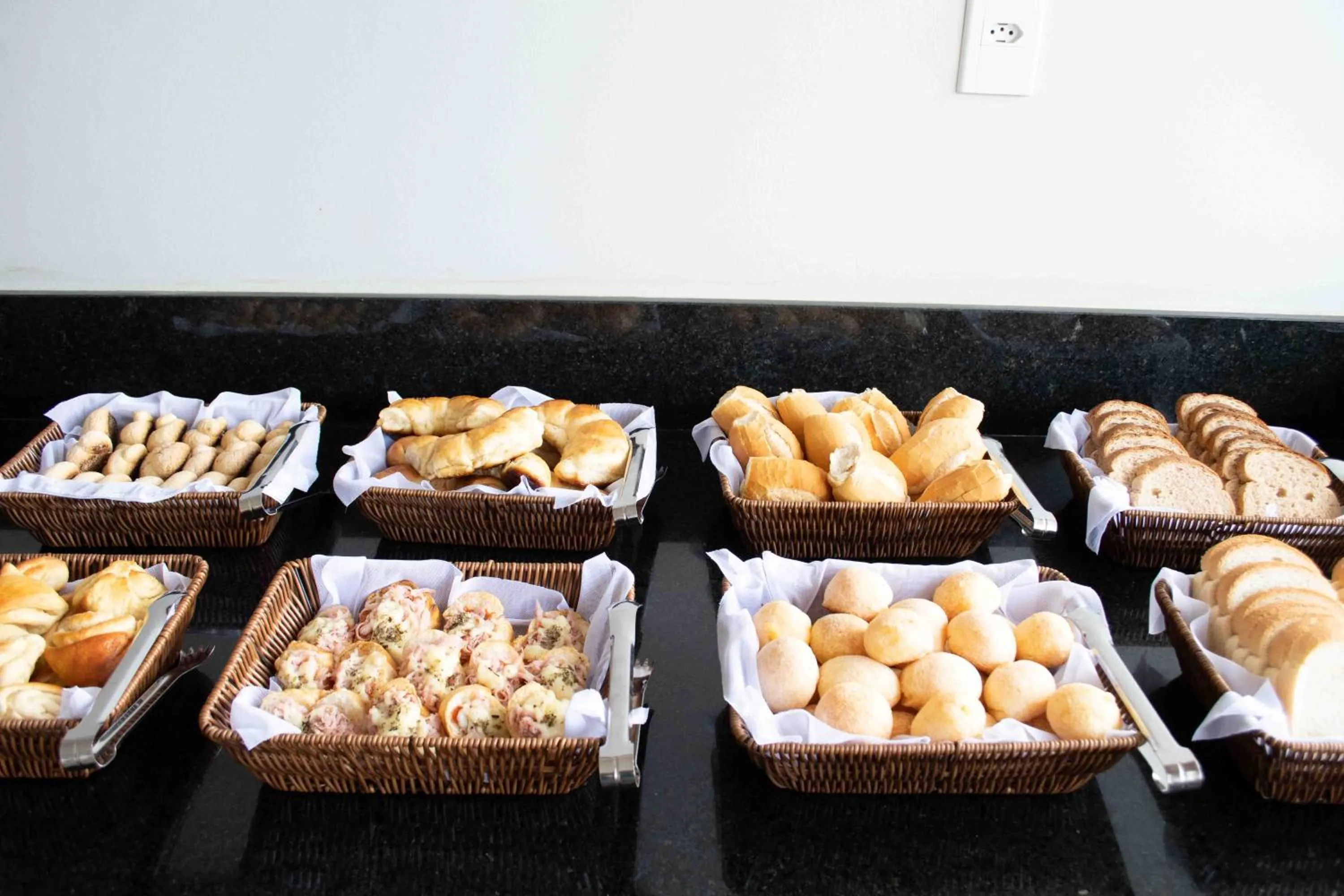 Buffet breakfast in Hotel Minas