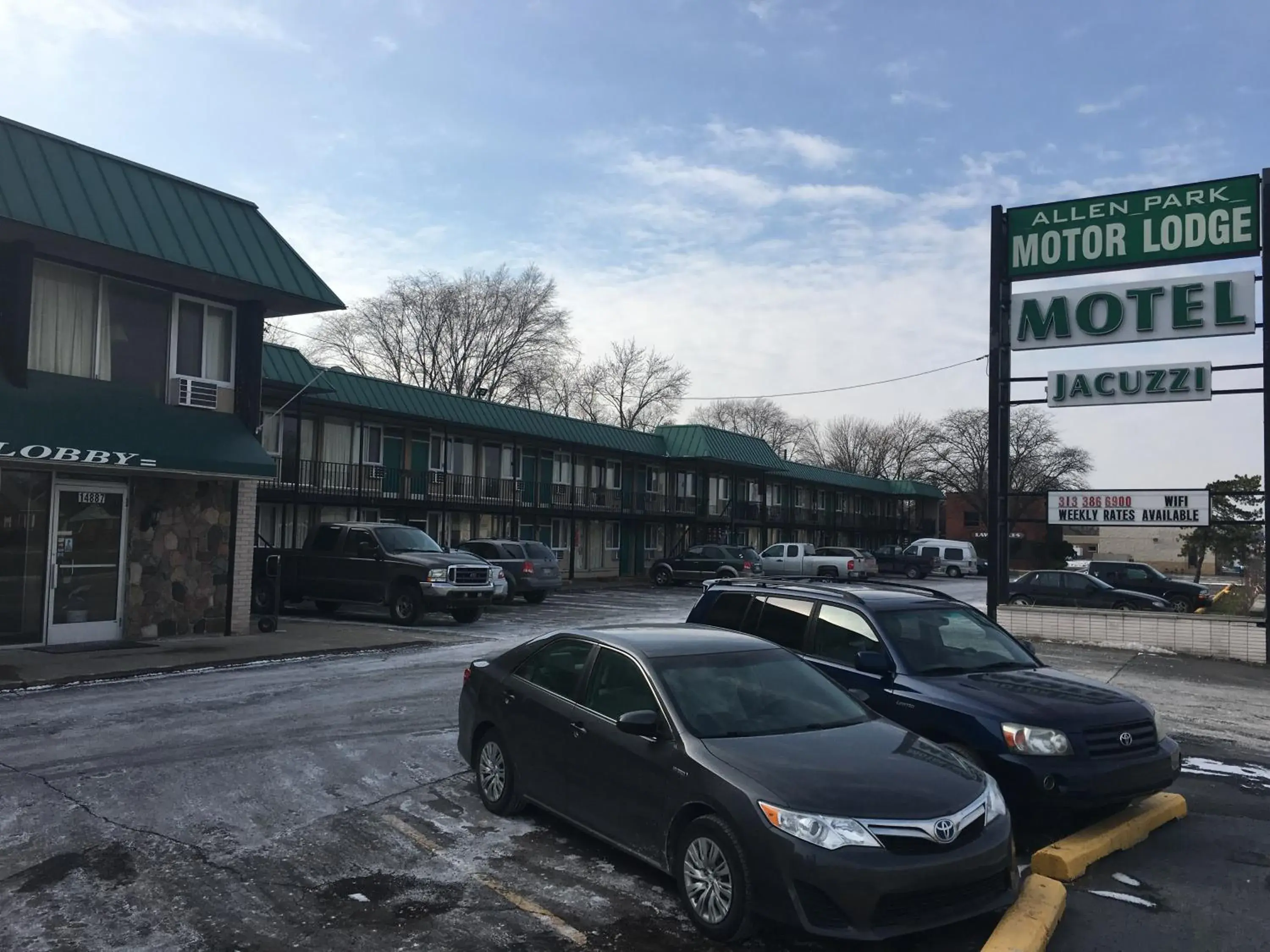 Property Building in Allen Park Motor Lodge