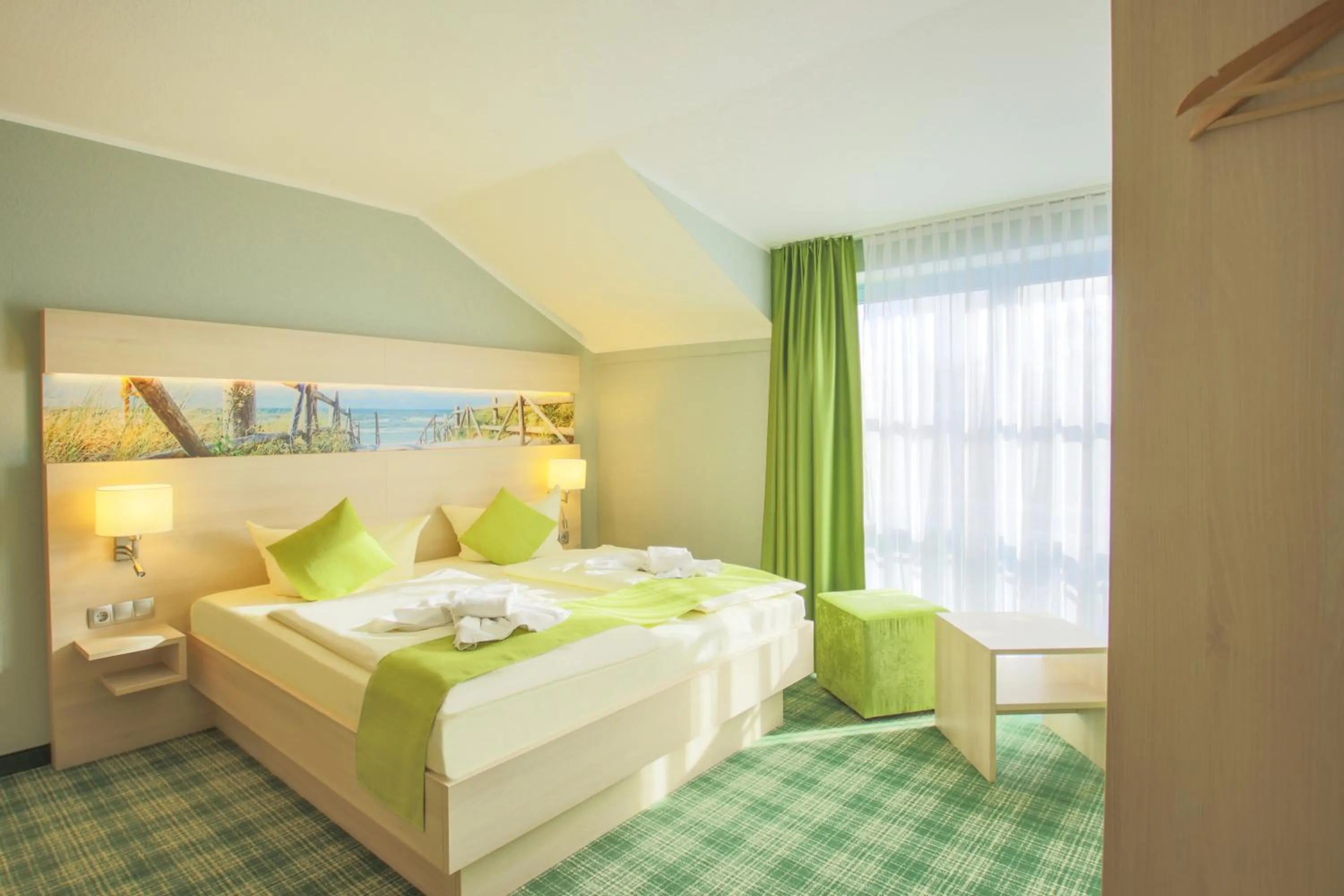 Photo of the whole room, Bed in Inselhotel Poel