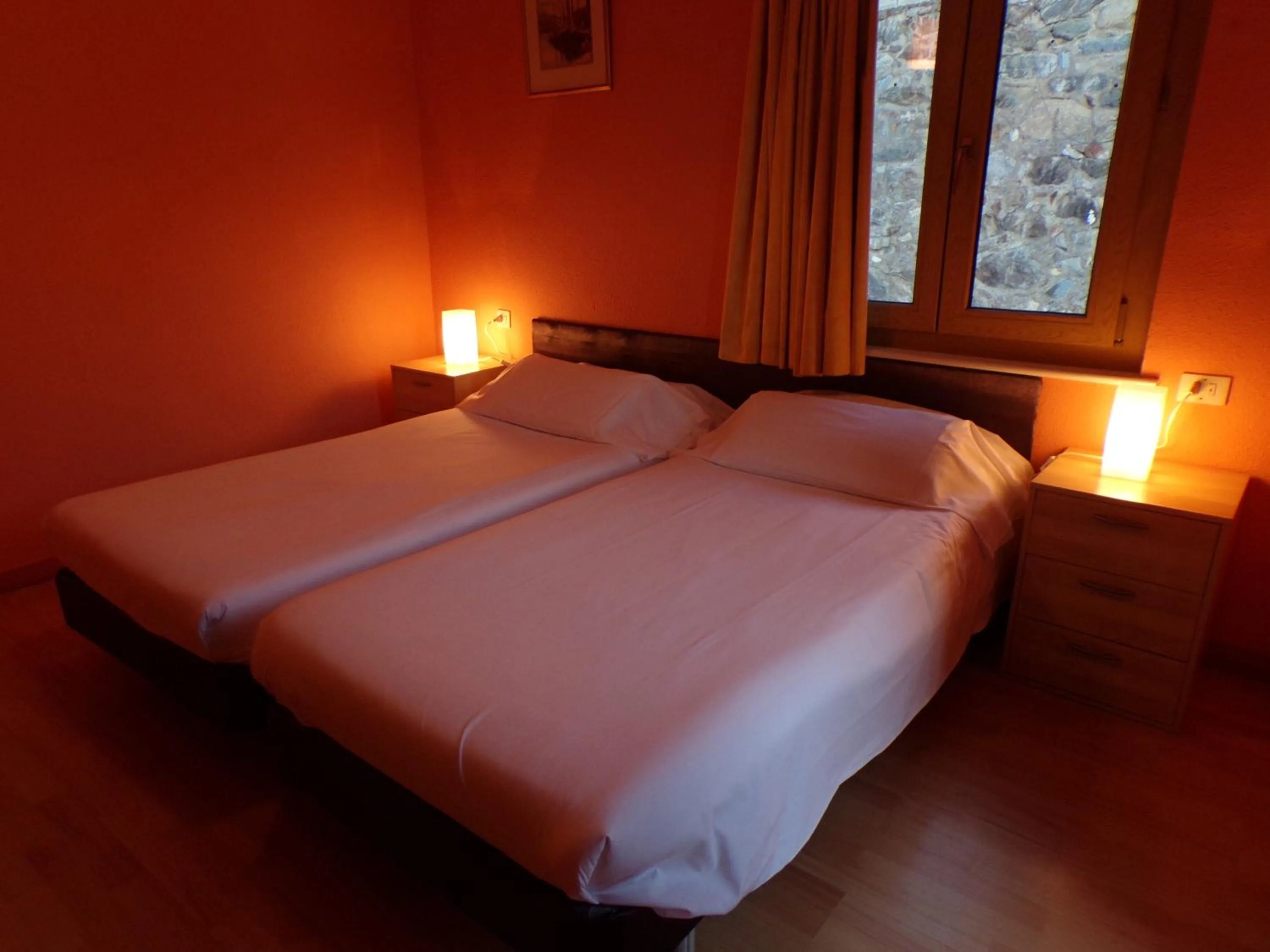 Bedroom, Bed in Hotel Roc de St Miquel & Apartment