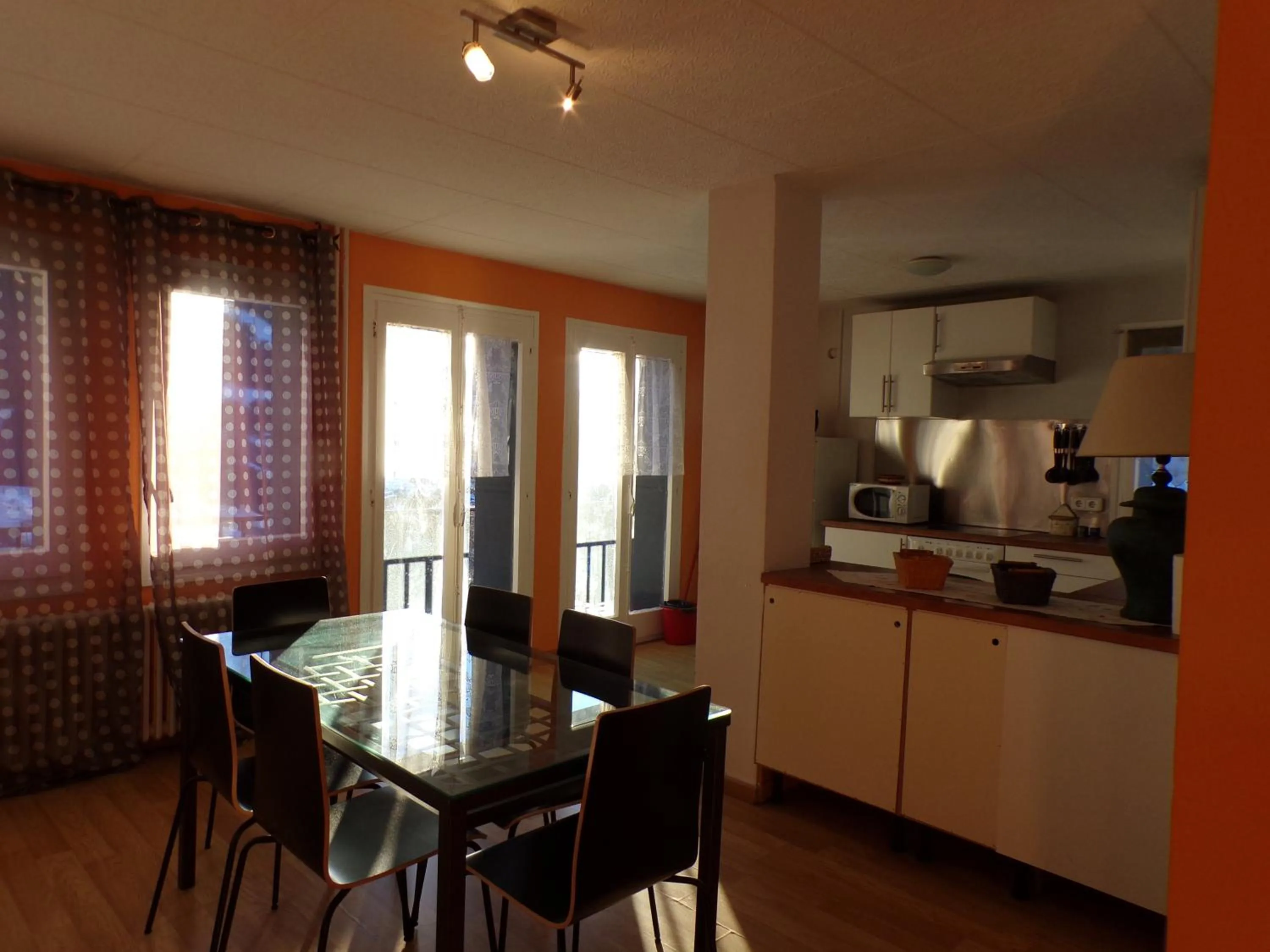 Dining area in Hotel Roc de St Miquel & Apartment