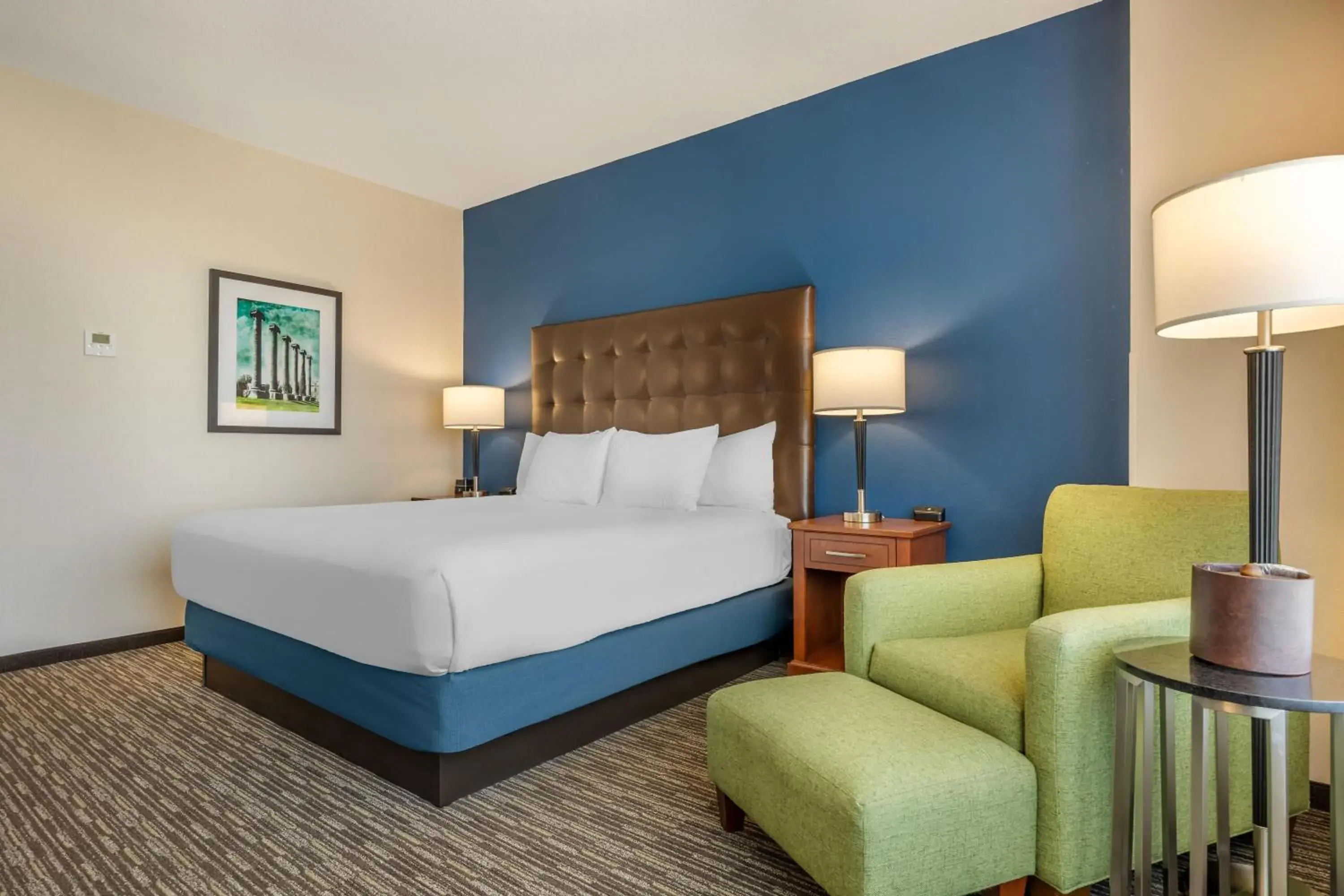 Bedroom, Bed in Drury Plaza Hotel Columbia East Bedroom, Bed in Drury Plaza Hotel Columbia East