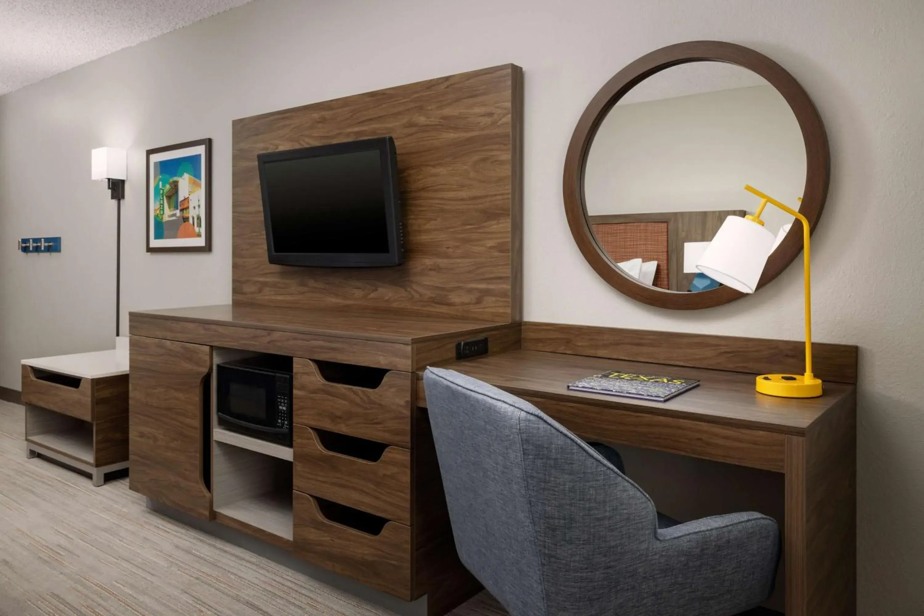 Bedroom in Hampton Inn Laredo Bedroom in Hampton Inn Laredo