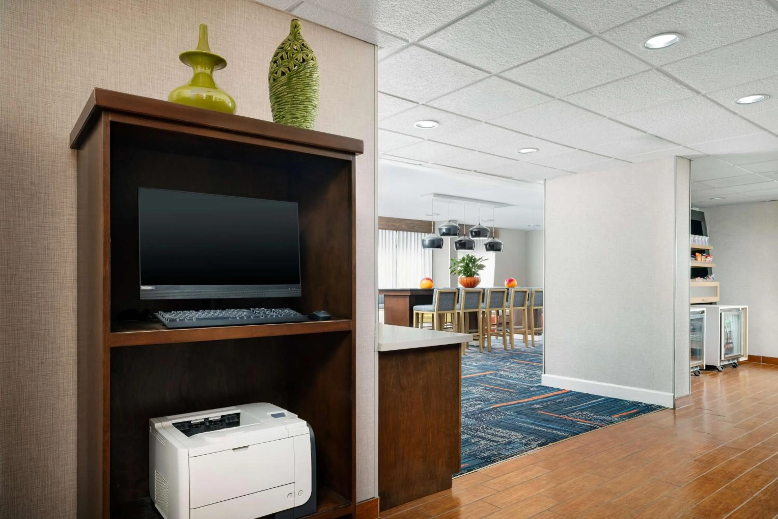Business facilities in Hampton Inn Laredo