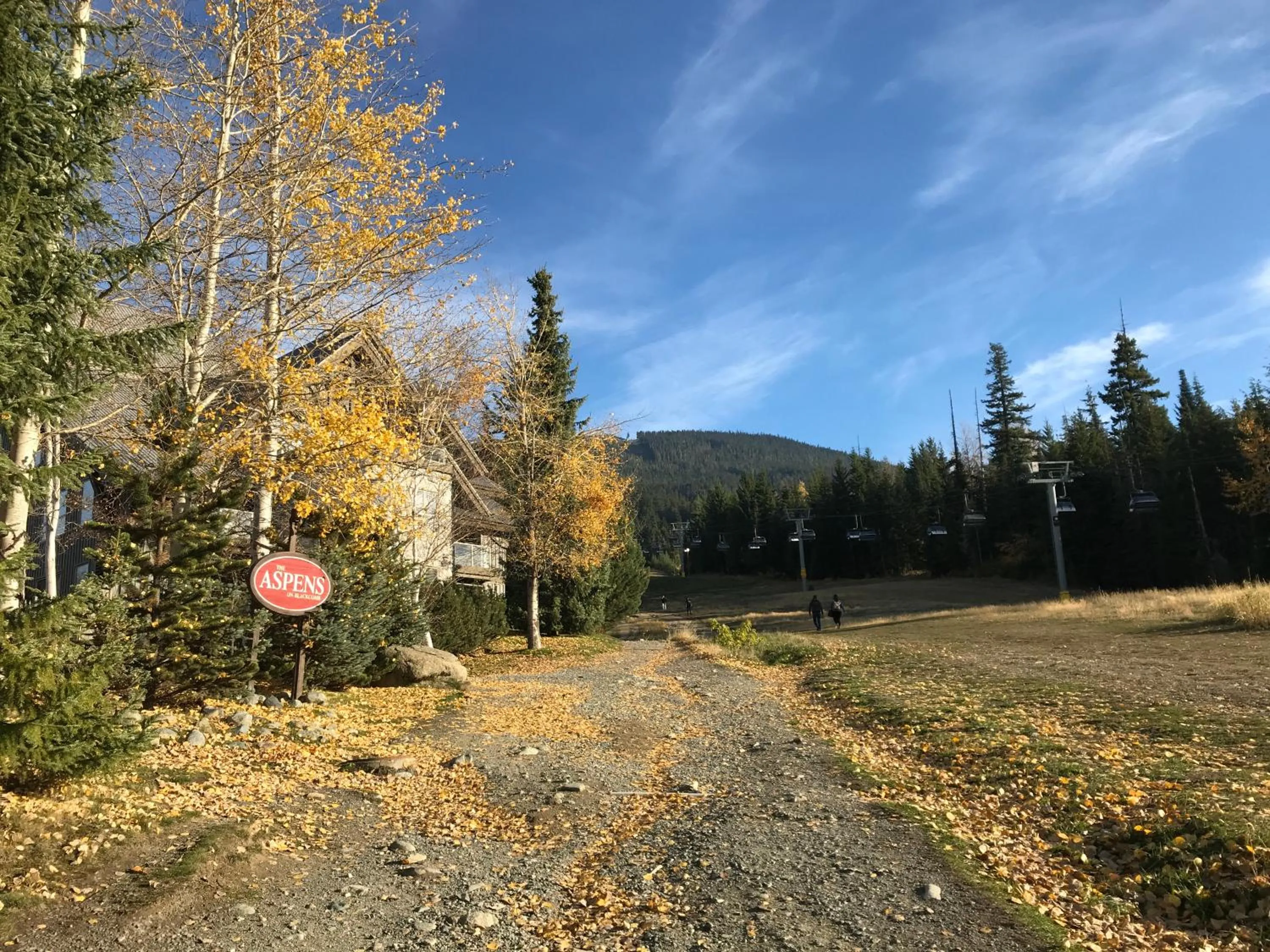 The Best Top Floor Ski-in/Ski-out at the Aspens