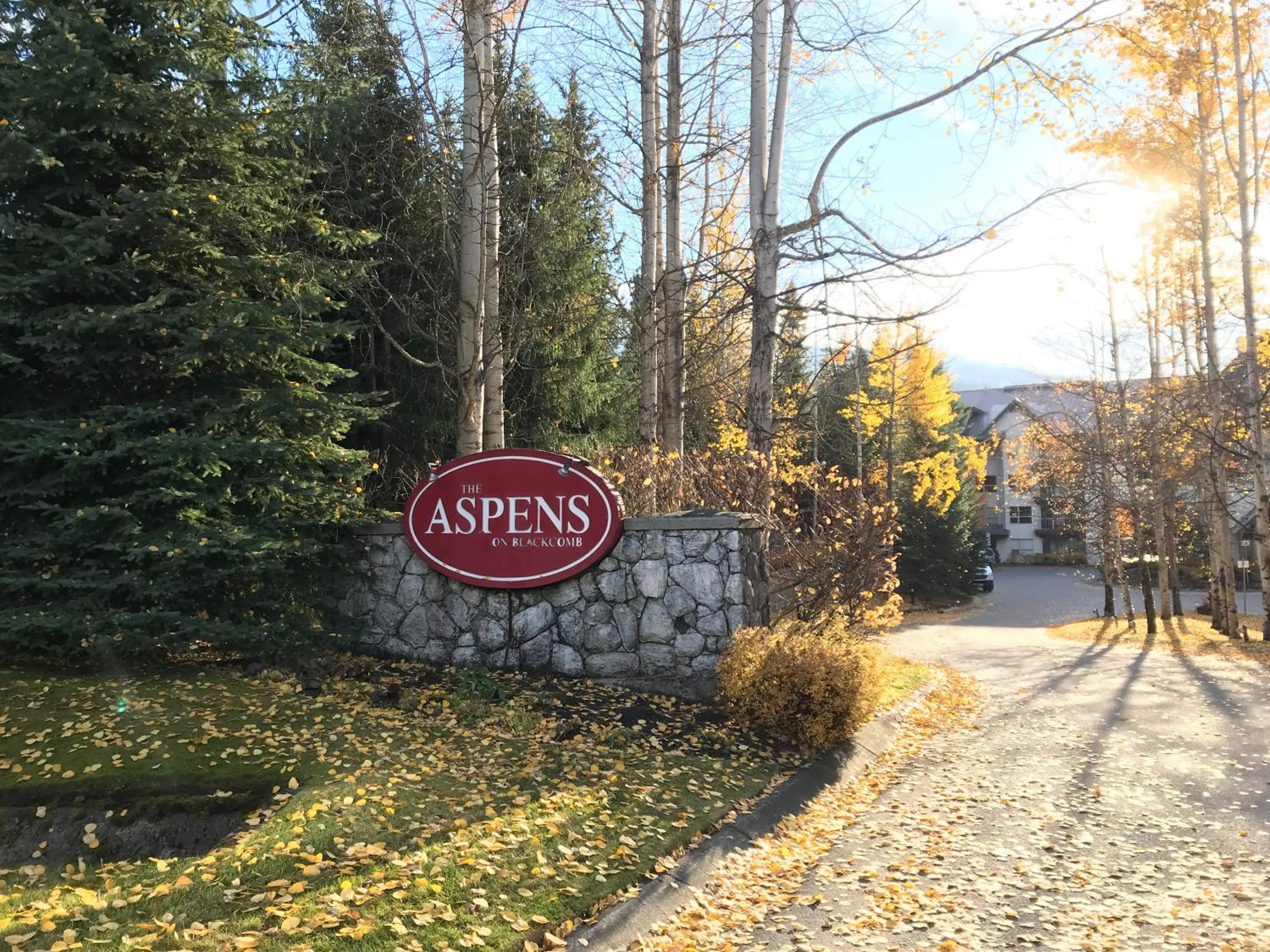 The Best Top Floor Ski-in/Ski-out at the Aspens