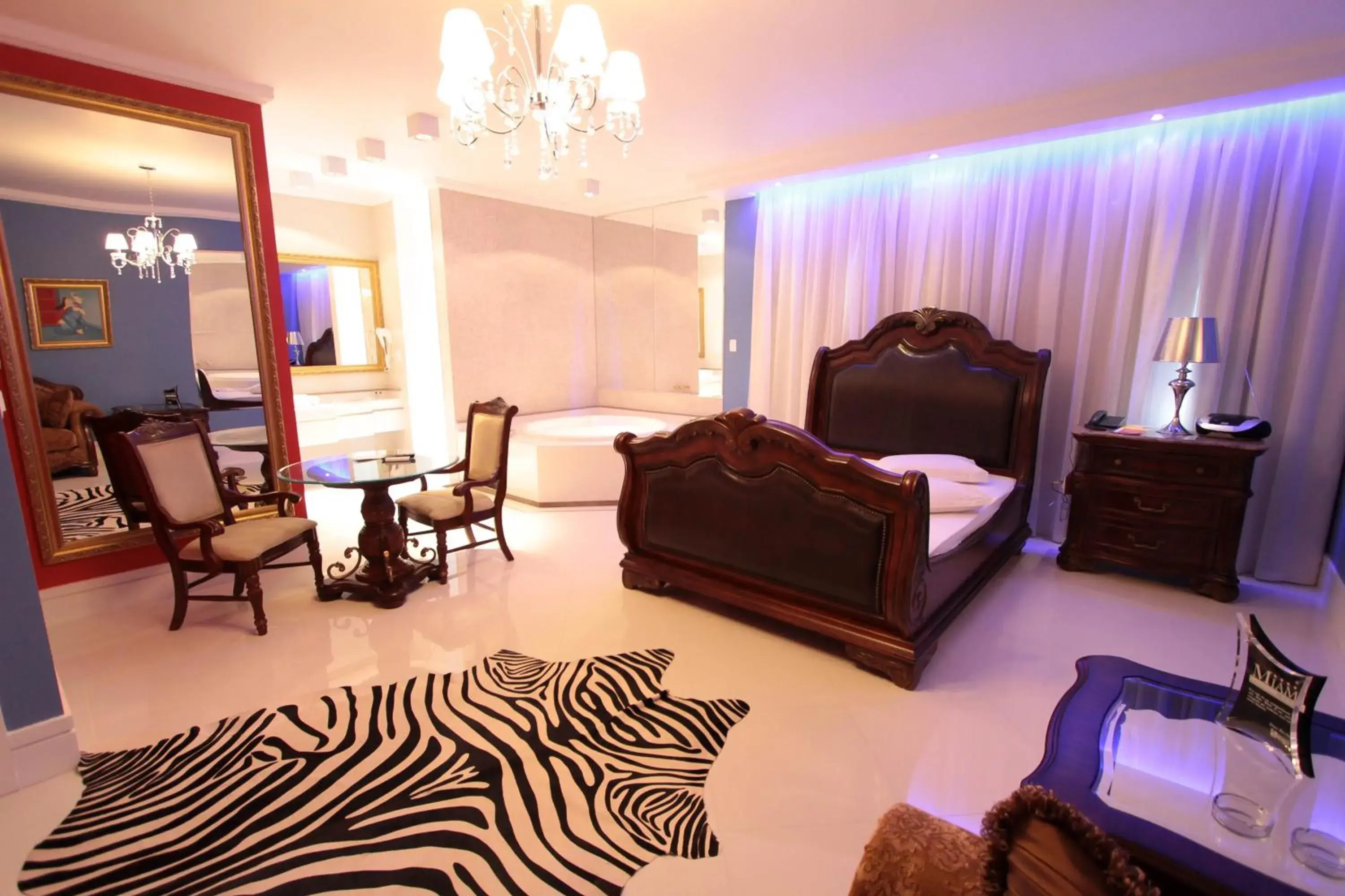 Miami Motel ( ADULT ONLY ) Miami Motel ( ADULT ONLY )