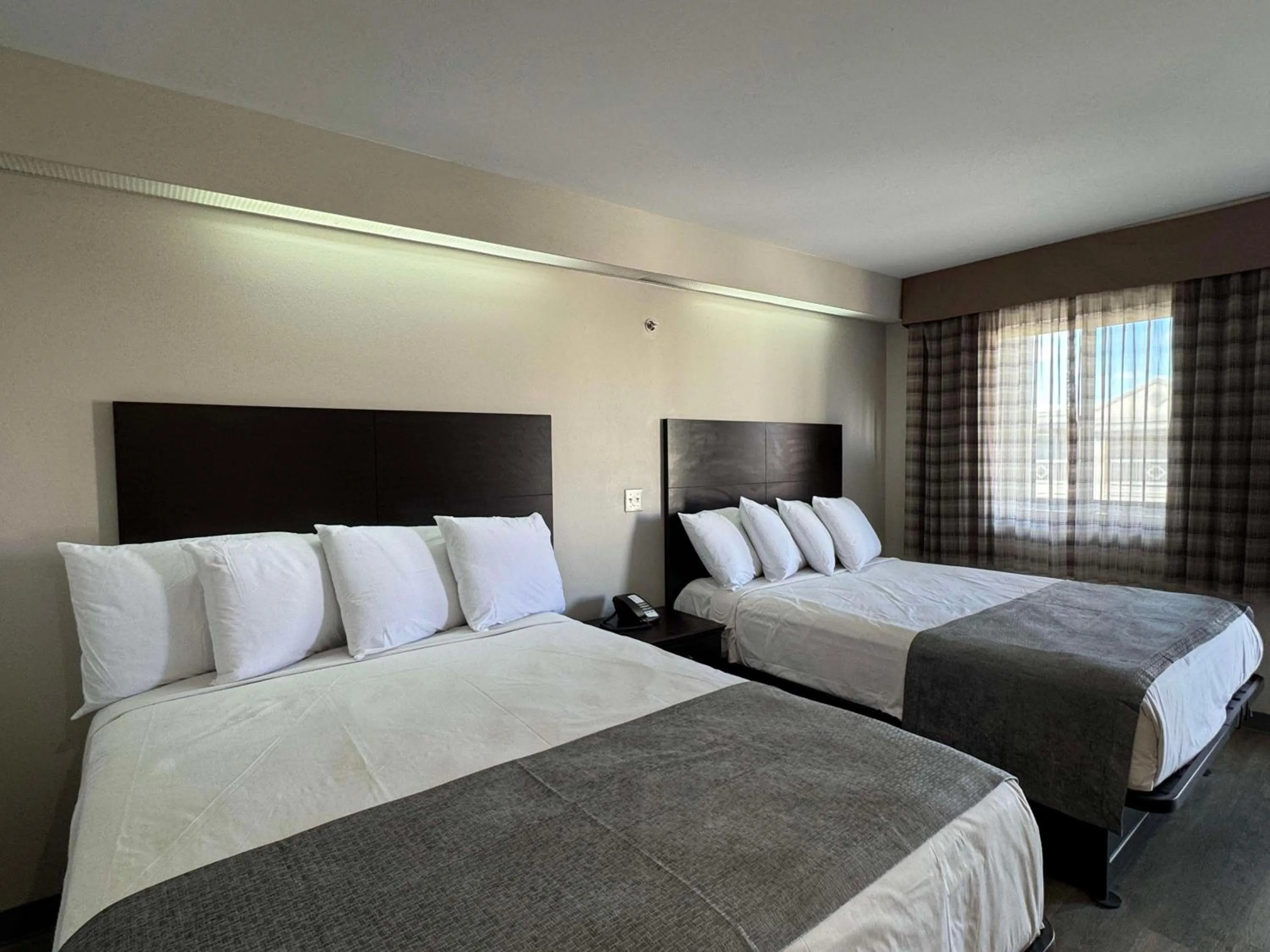 Bedroom, Bed in SureStay by Best Western Salt Lake City Downtown