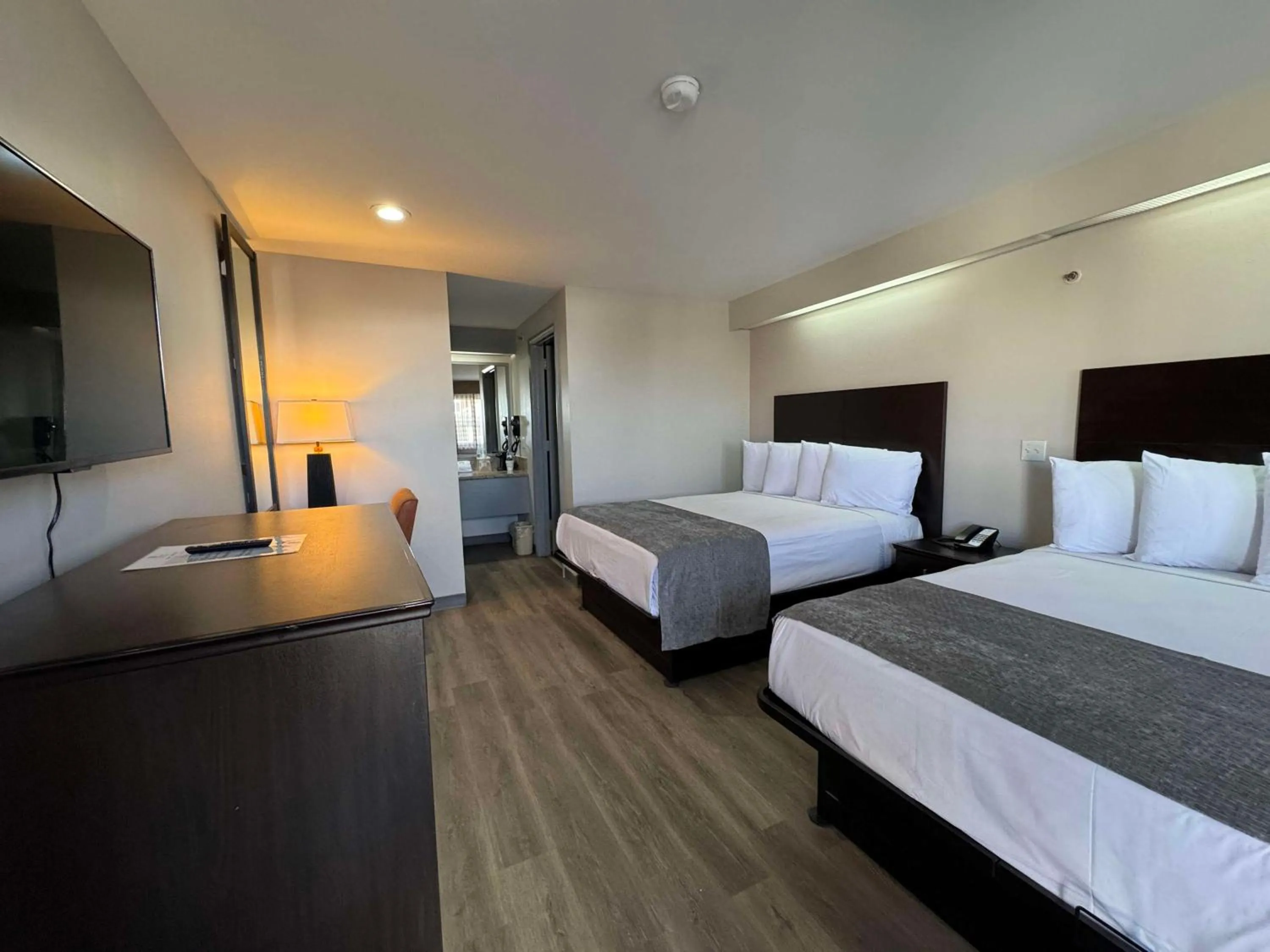 Bedroom, Bed in SureStay by Best Western Salt Lake City Downtown