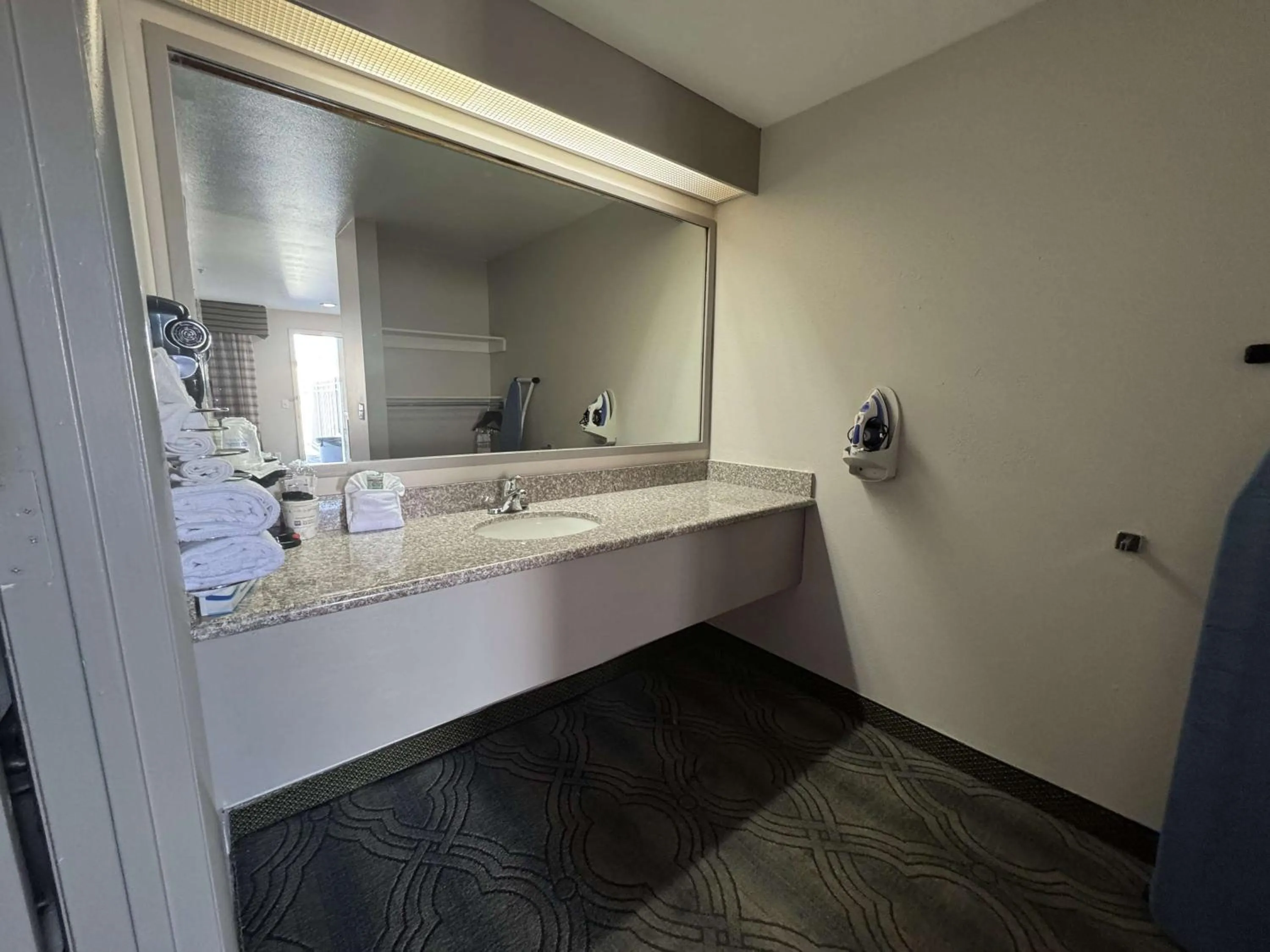 Bathroom in SureStay by Best Western Salt Lake City Downtown