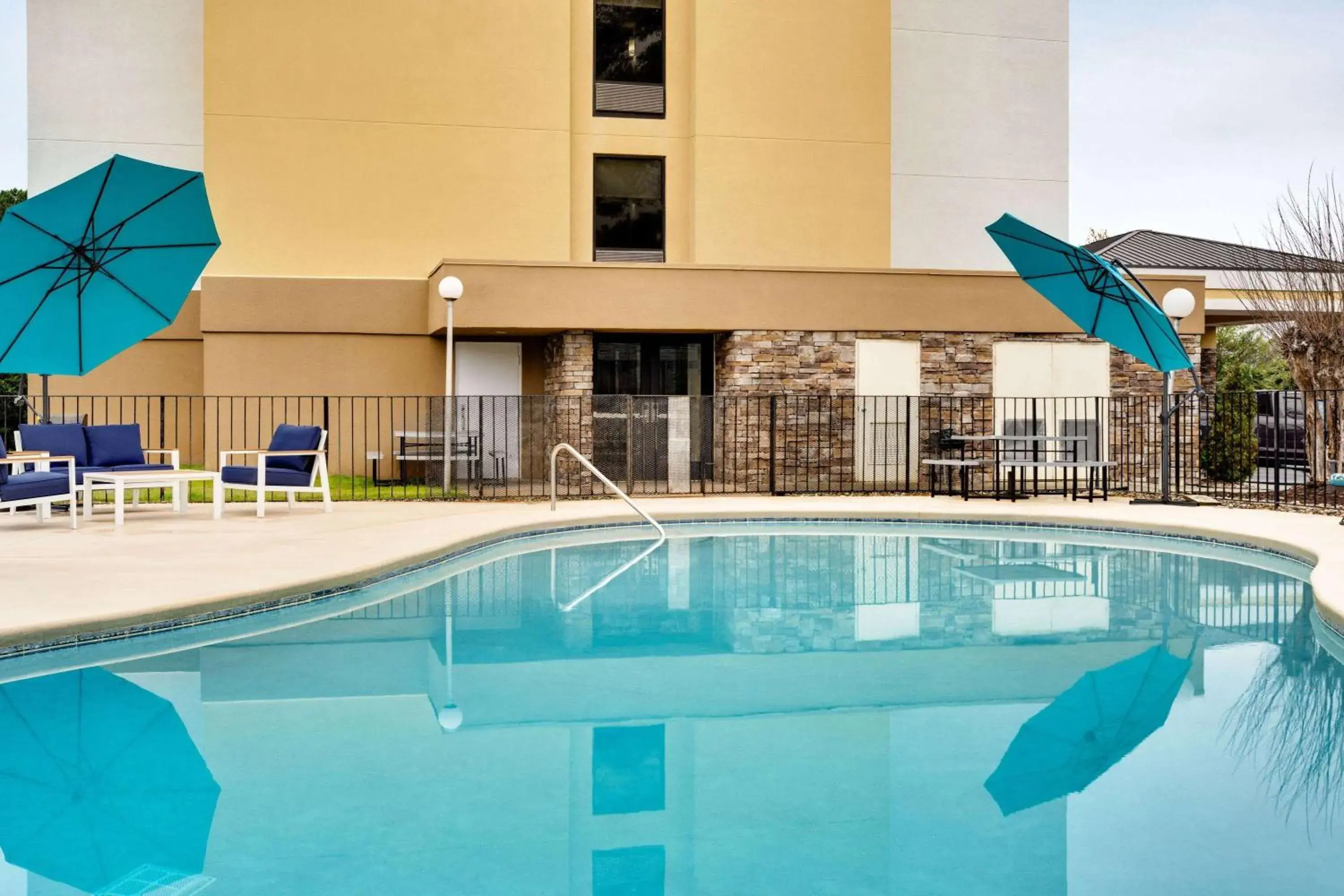 Pool view in Baymont by Wyndham Augusta West Pool view in Baymont by Wyndham Augusta West