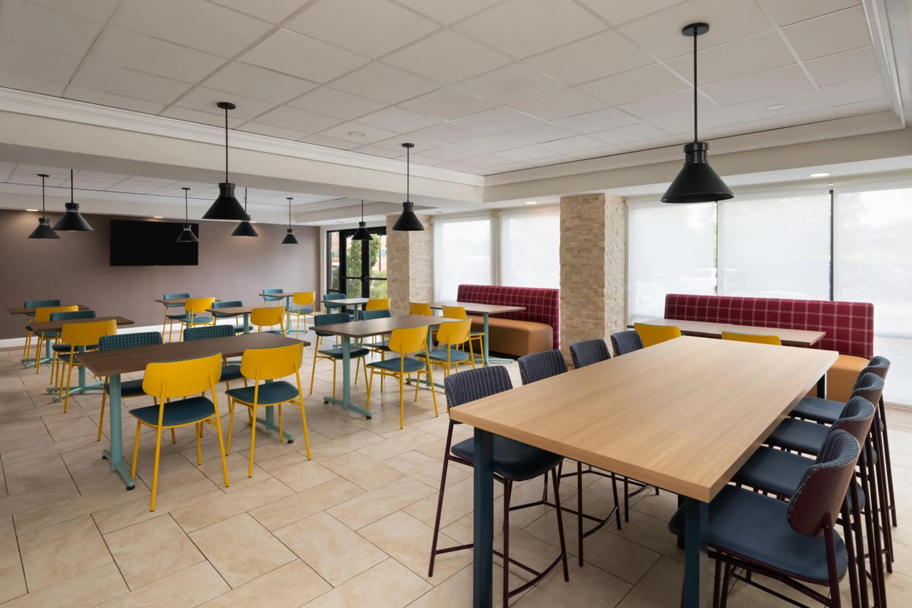 Breakfast in Garner Hotel Augusta West by IHG