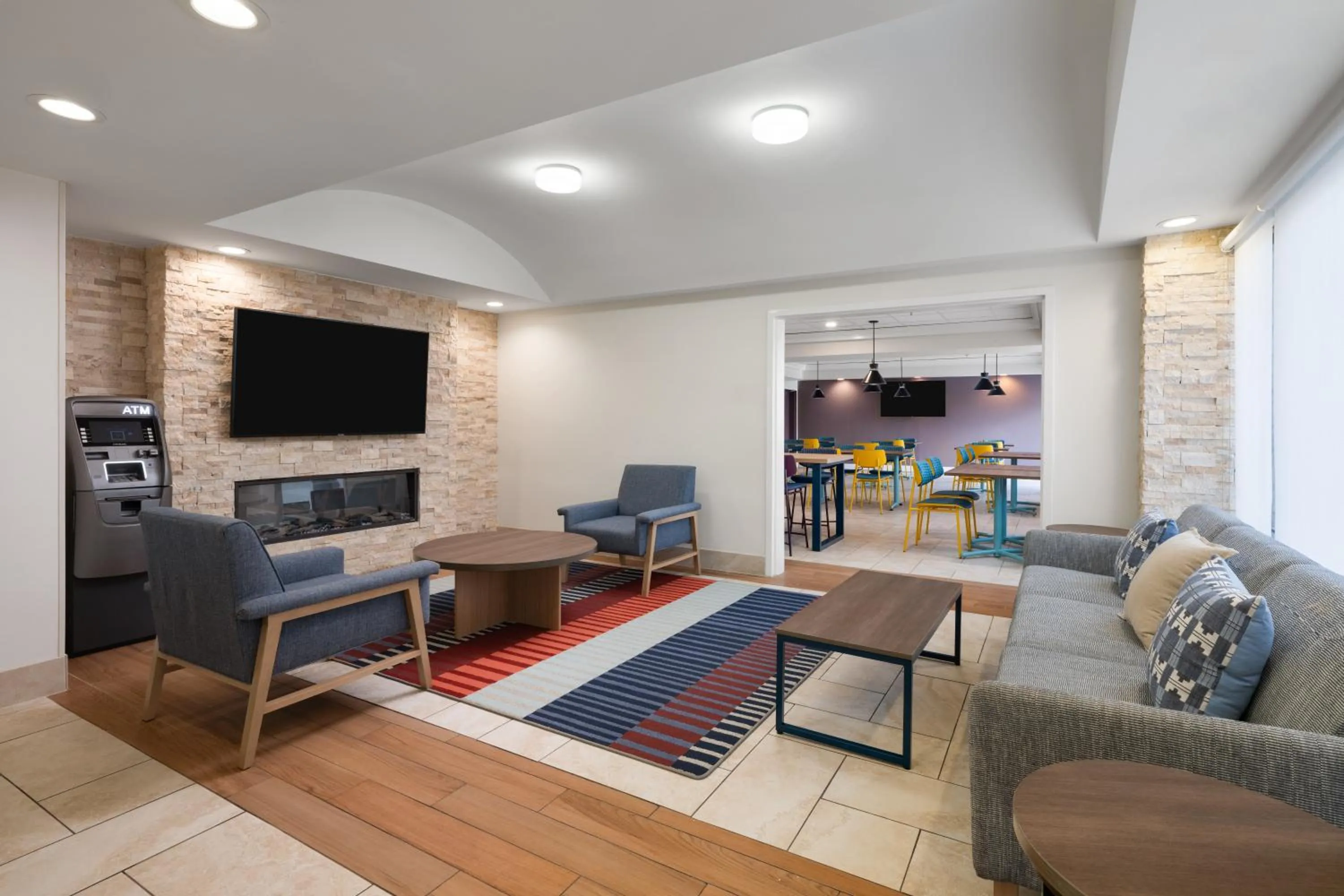 TV and multimedia in Garner Hotel Augusta West by IHG