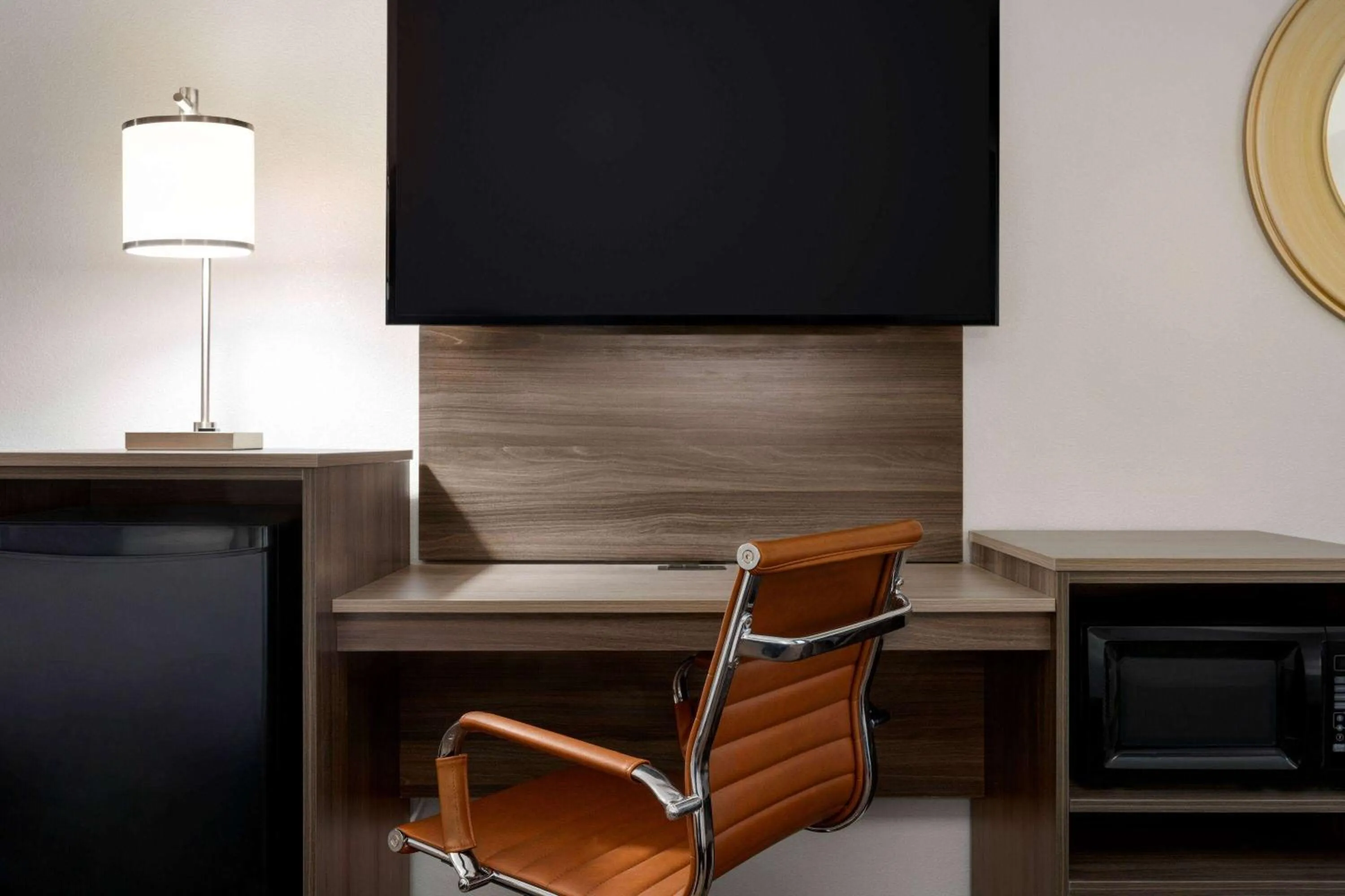 Photo of the whole room in Baymont by Wyndham Augusta West