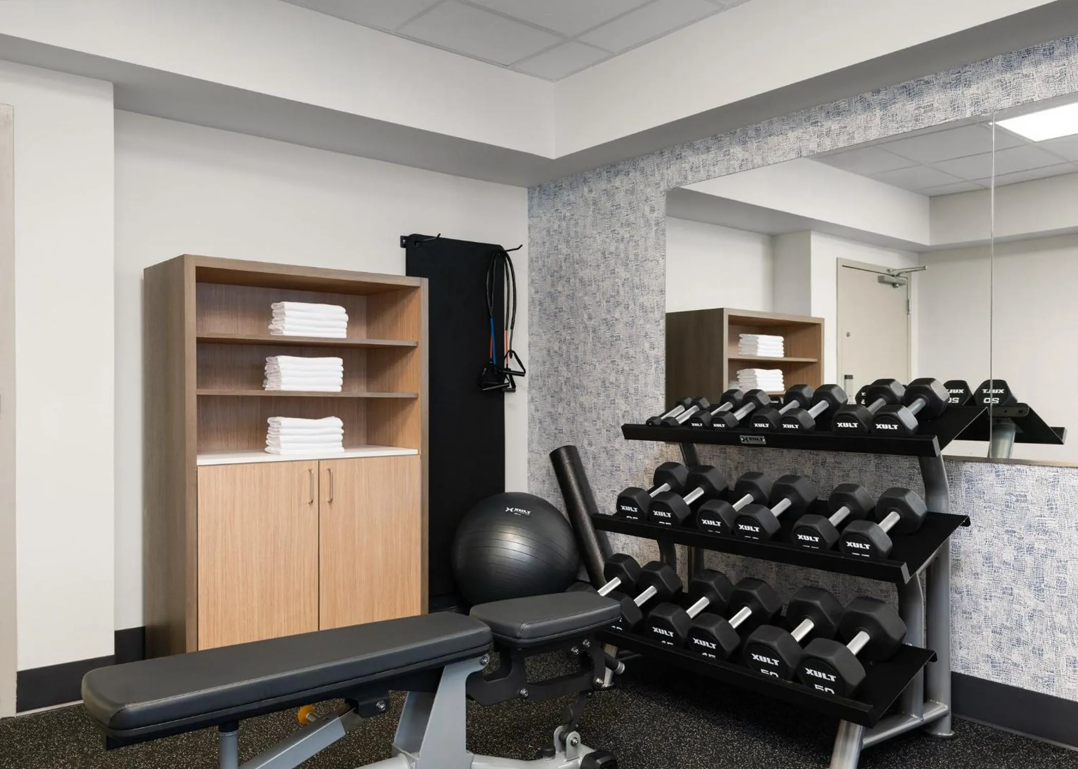 Fitness centre/facilities in Garner Hotel Augusta West by IHG
