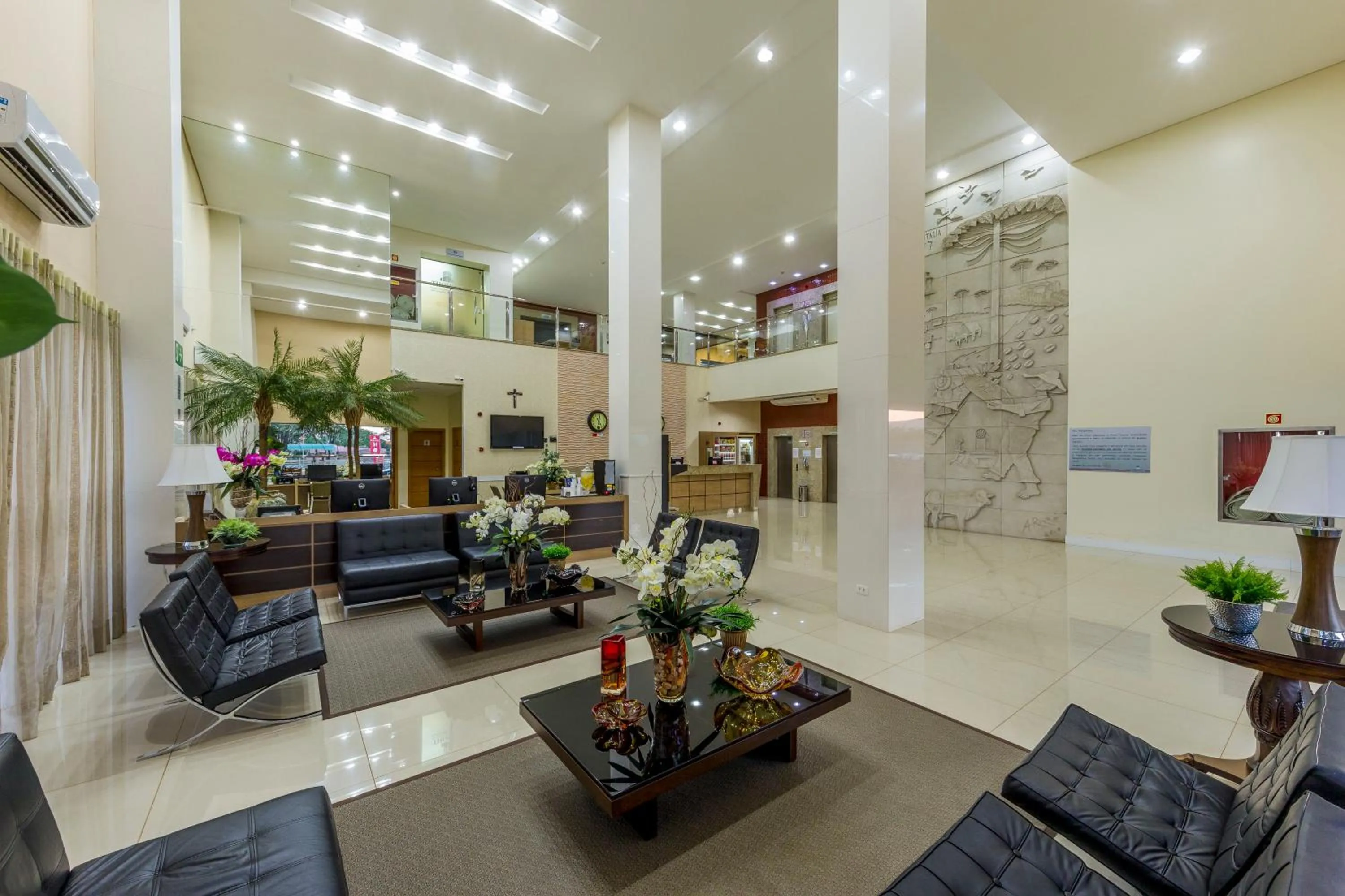 Lobby or reception in Hotel Thomasi Express