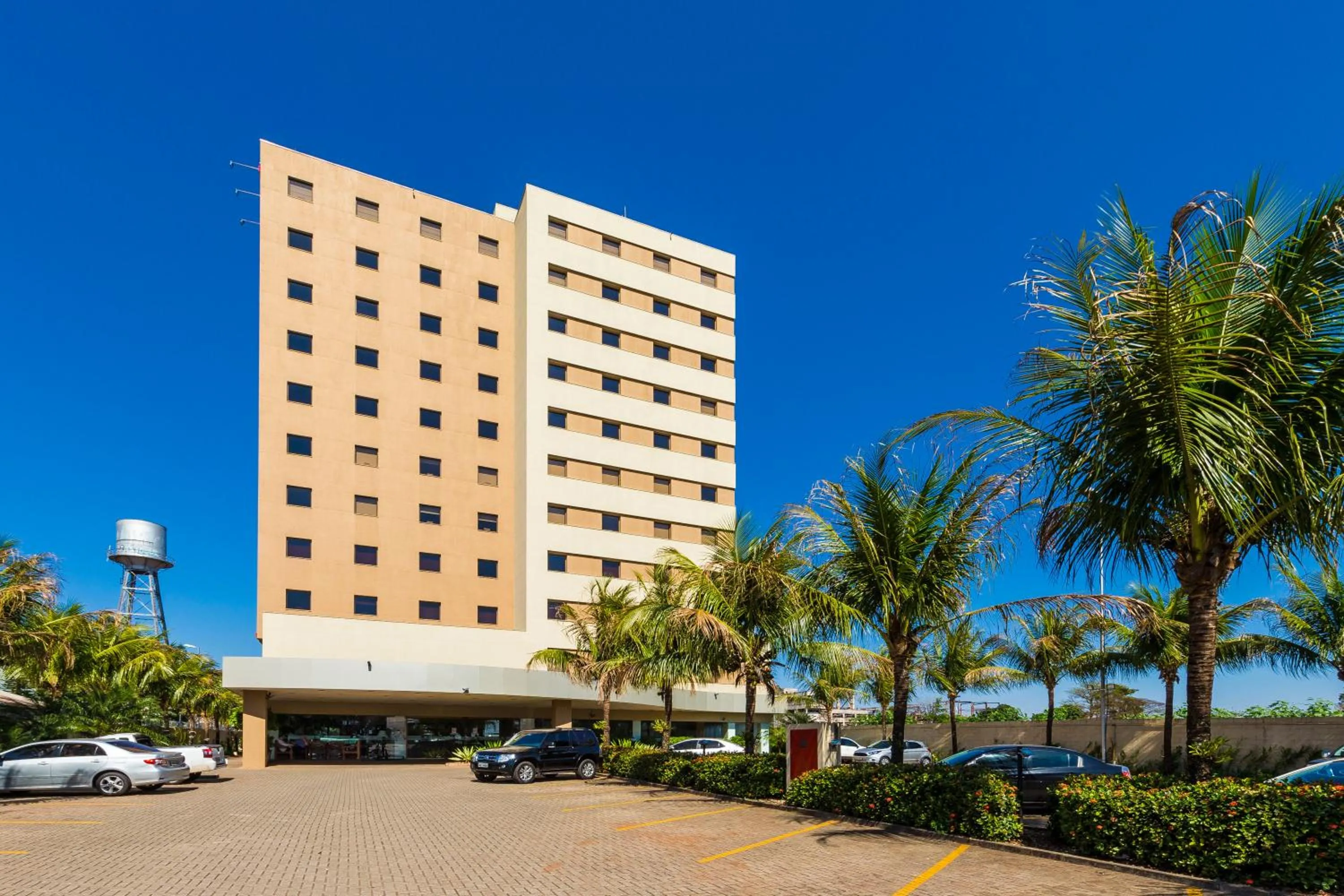 Property building in Hotel Thomasi Express