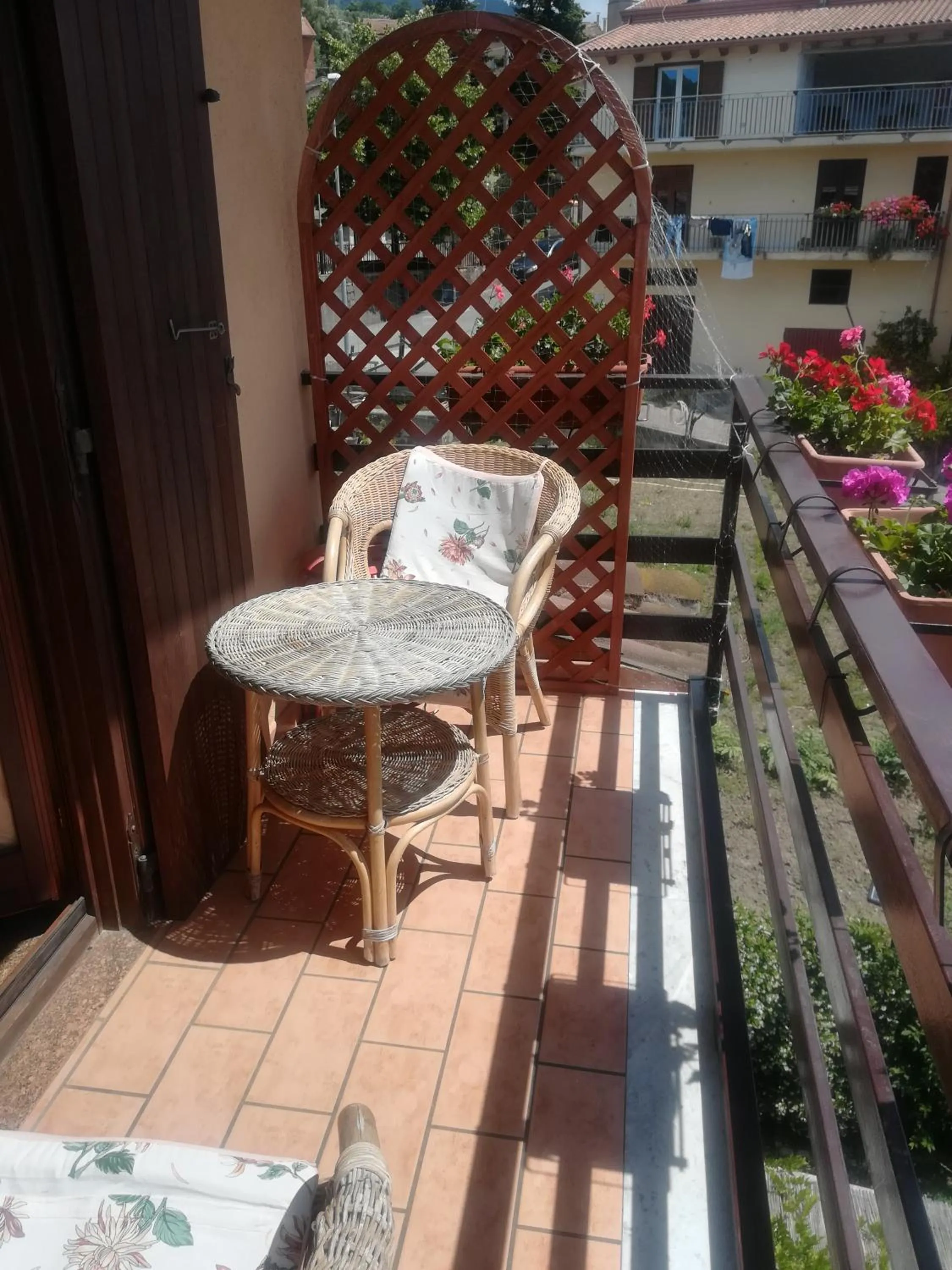 Balcony/Terrace in mansarda fiorita