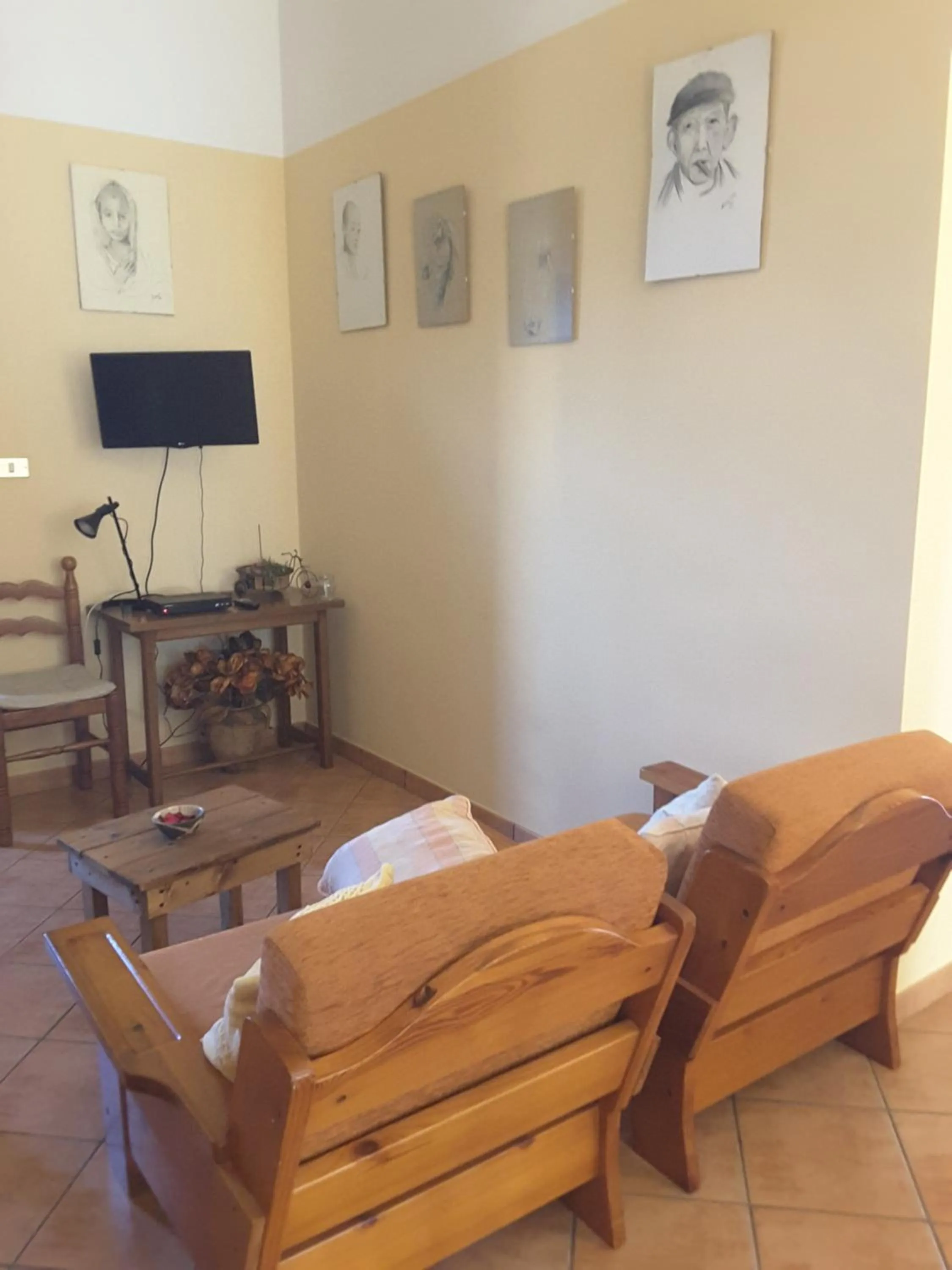 TV and multimedia in mansarda fiorita