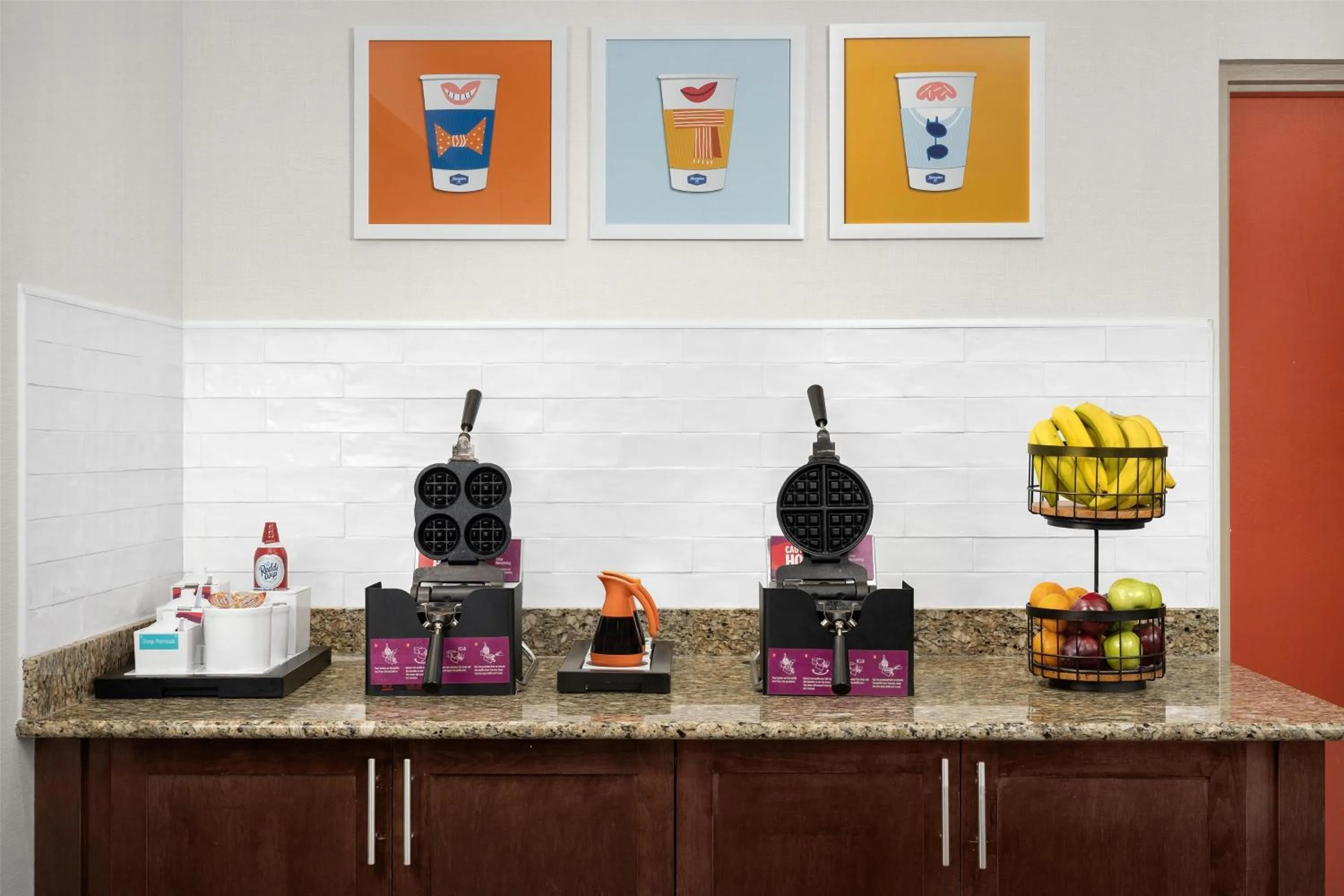 Breakfast in Hampton Inn Fayetteville Fort Bragg