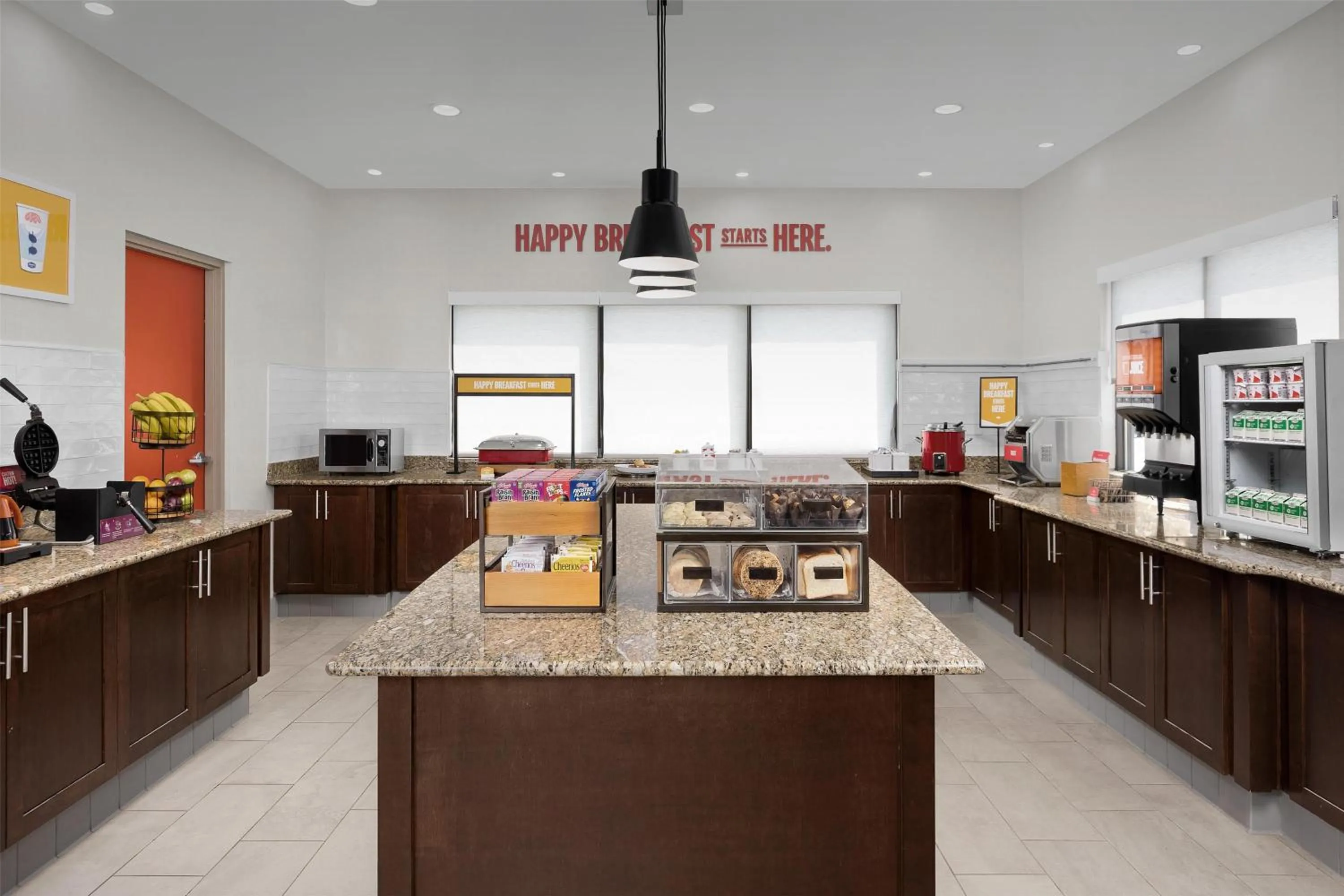 Breakfast in Hampton Inn Fayetteville Fort Bragg