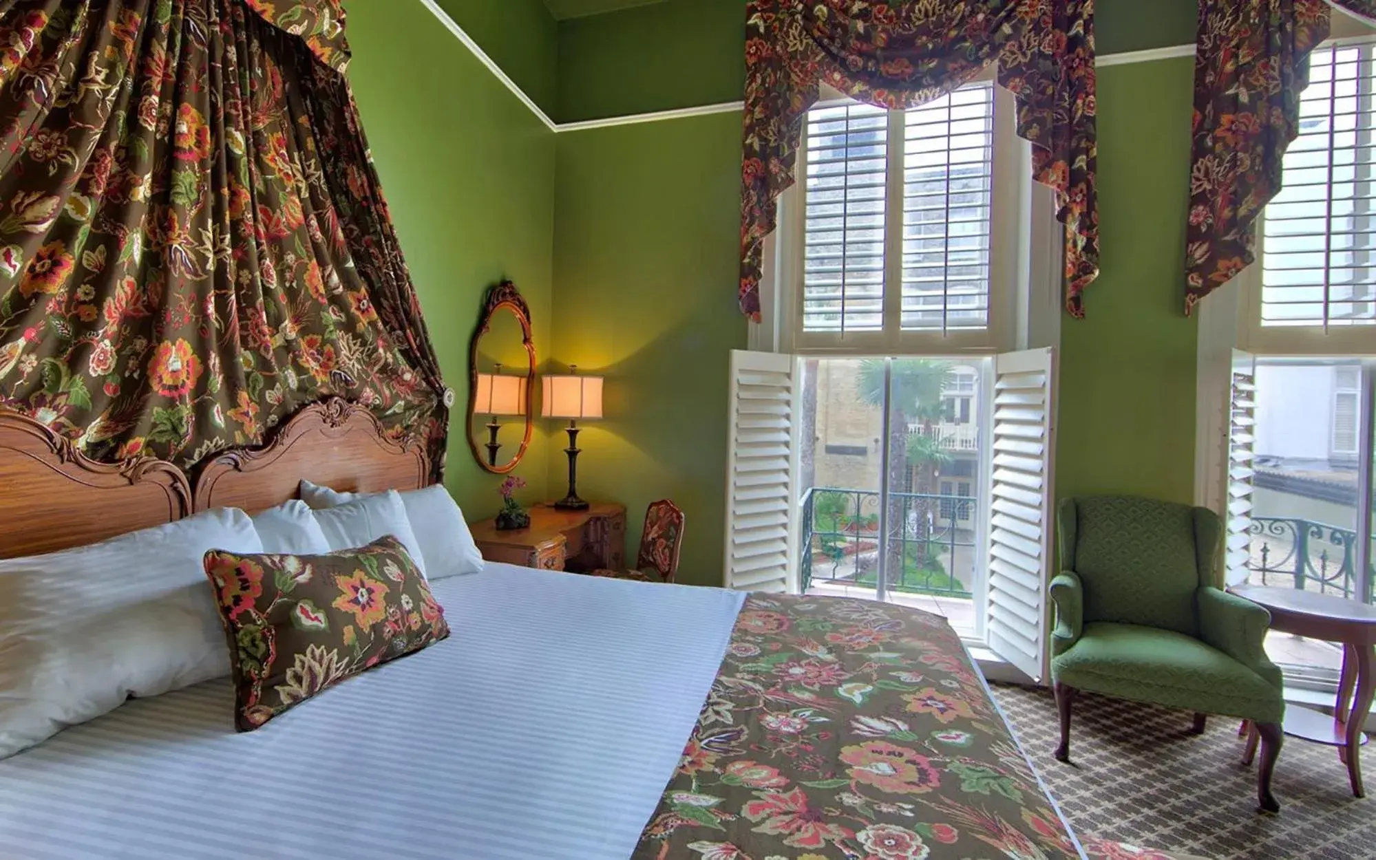 Bedroom, Bed in Menger Hotel Bedroom, Bed in Menger Hotel