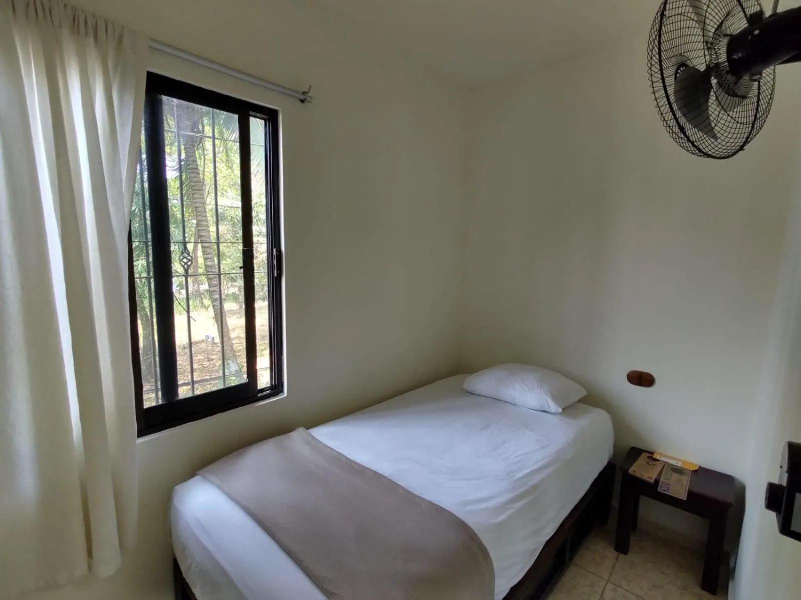 Family Room with Bathroom in Casa Janaab Palenque