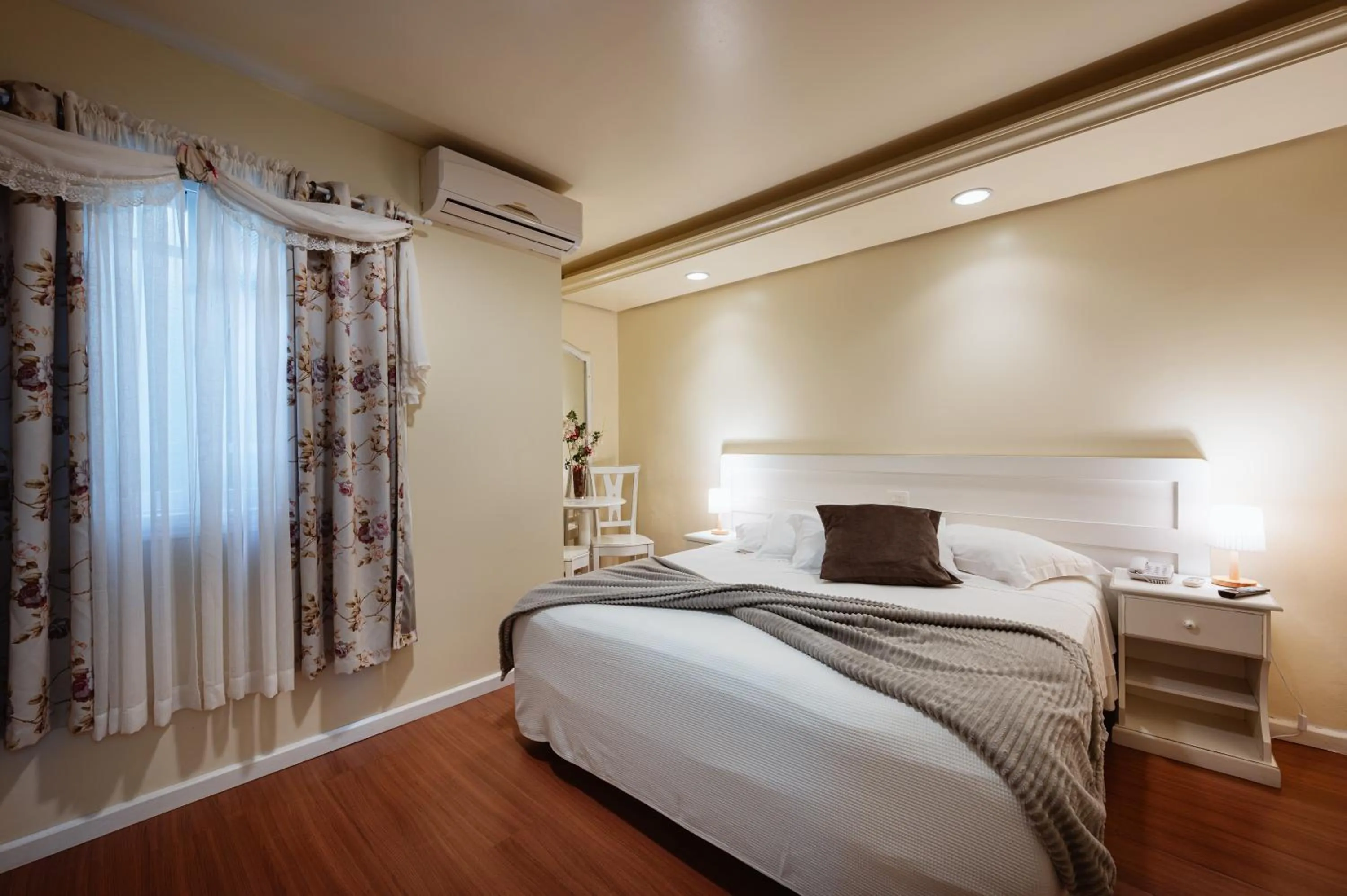 Bedroom, Bed in Pousada dos Anjos