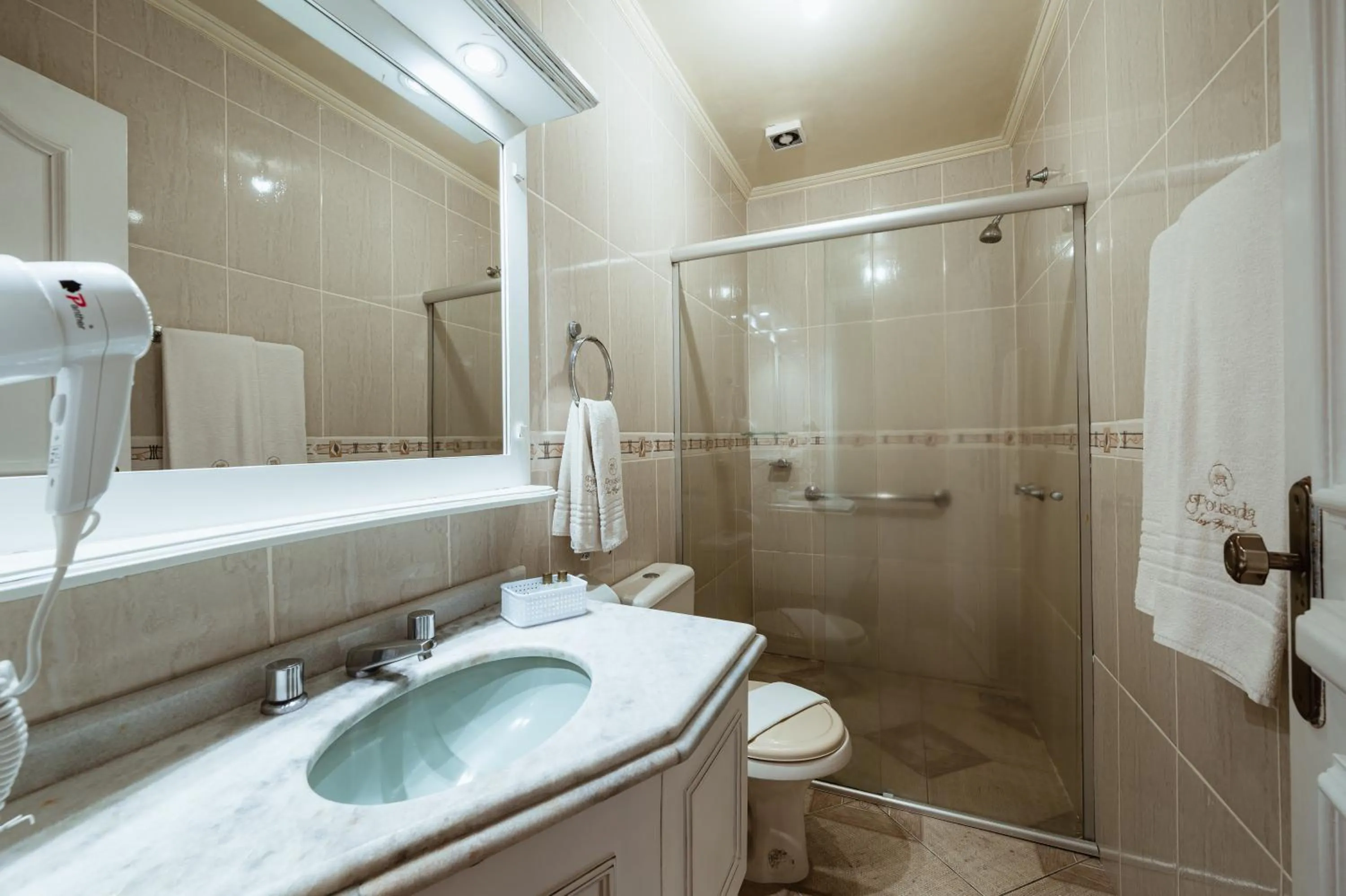 Bathroom in Pousada dos Anjos