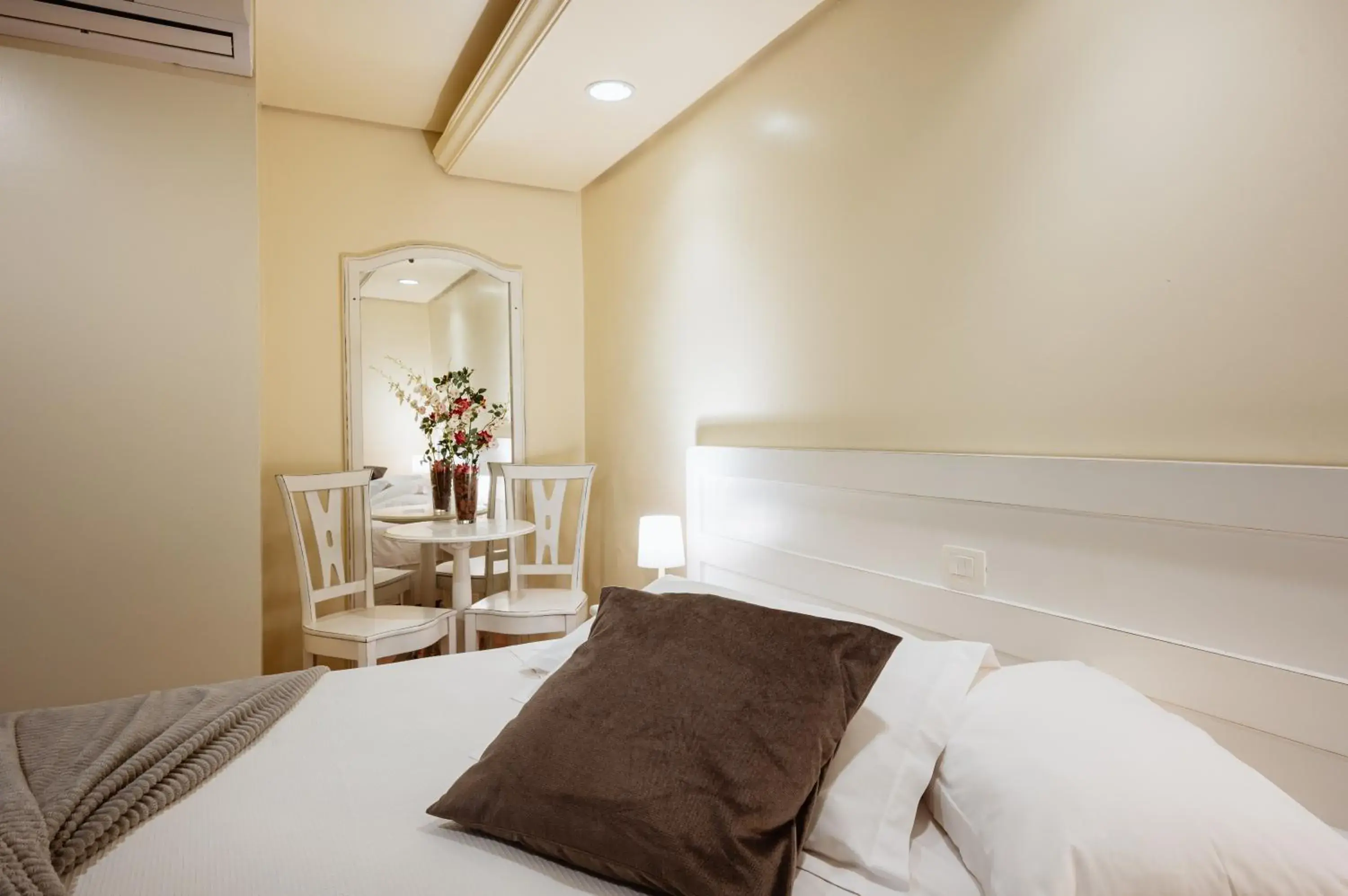 Double or Twin Room - Disability Access in Pousada dos Anjos Double or Twin Room - Disability Access in Pousada dos Anjos