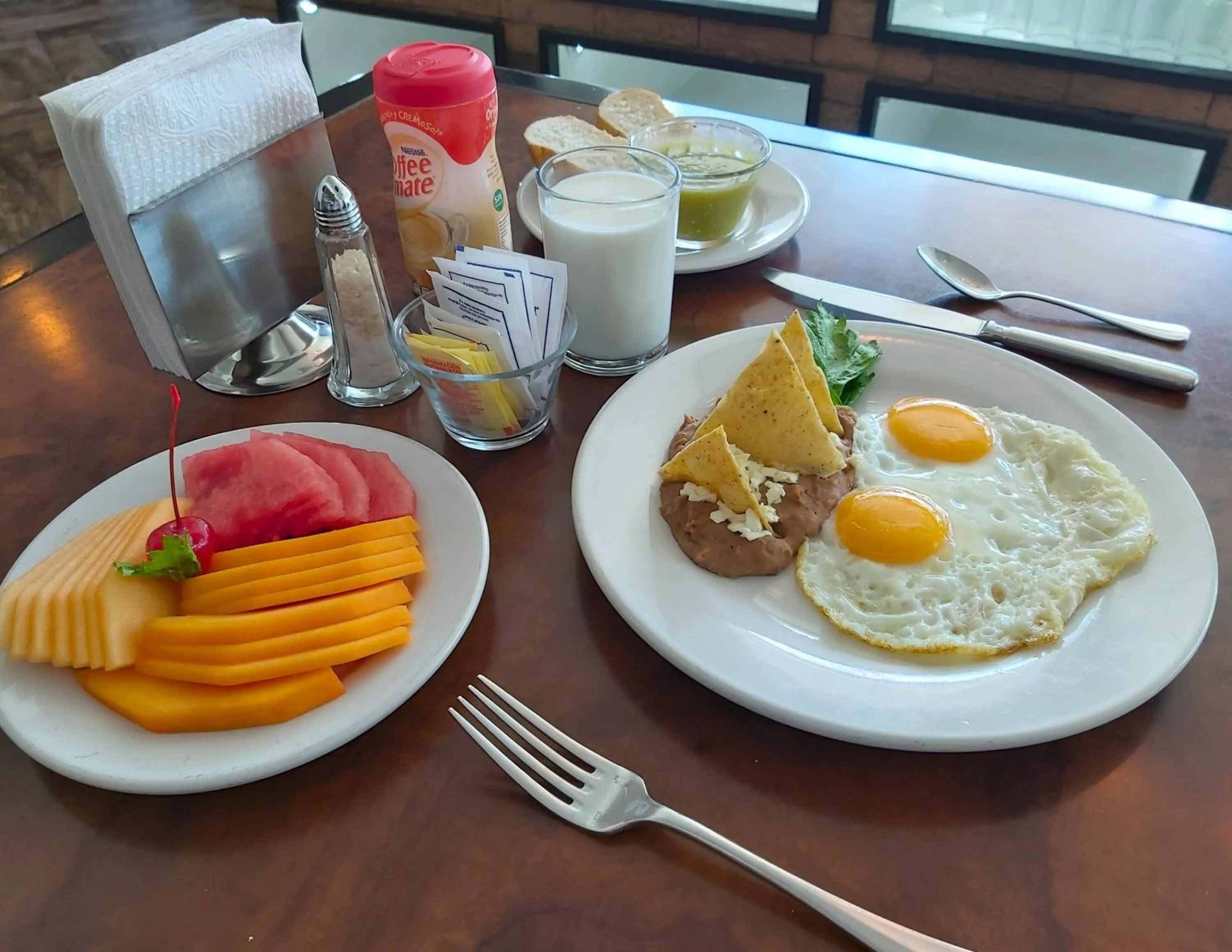Breakfast in Hi Hotel Impala Queretaro