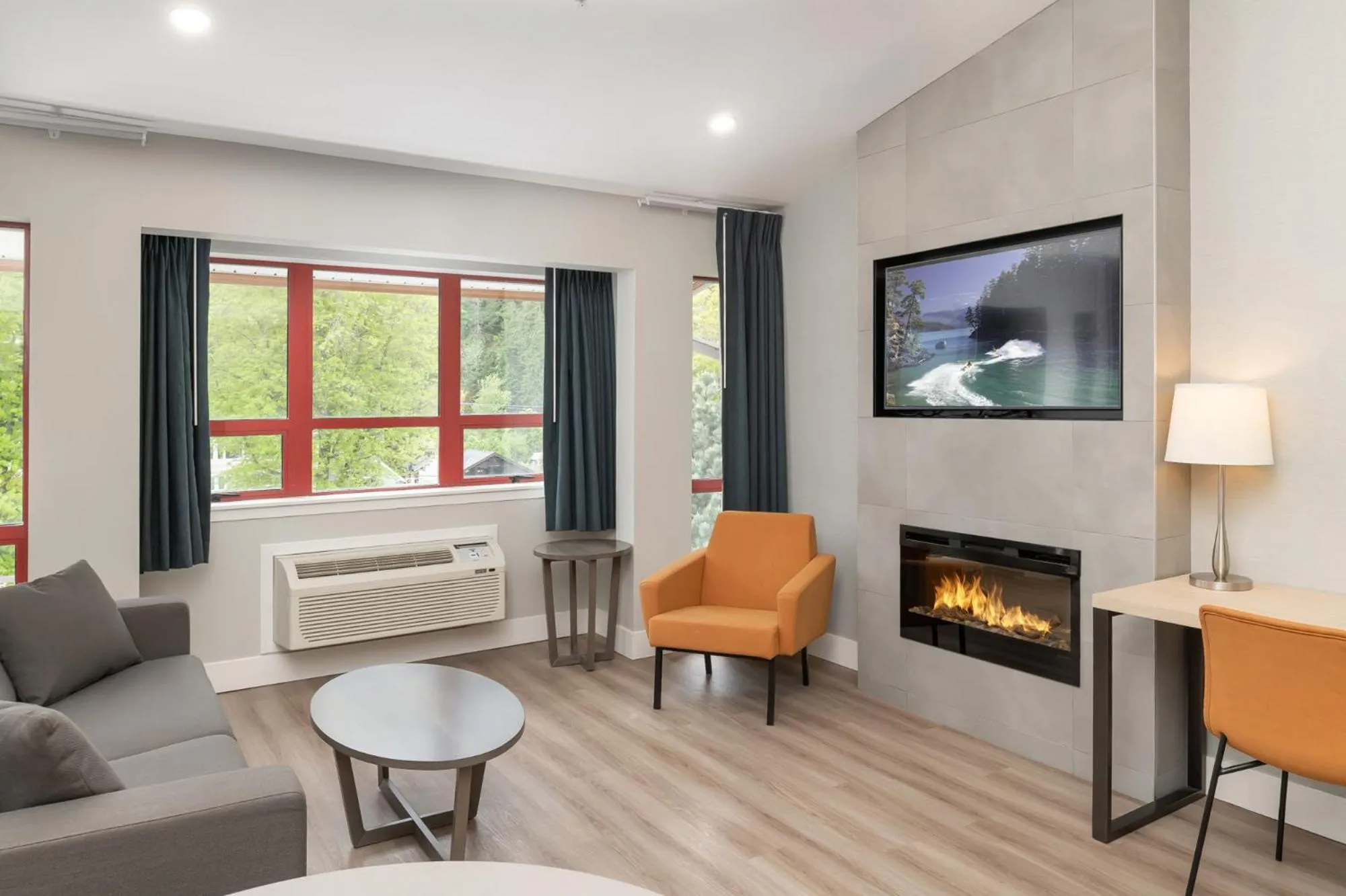 Living room in Harrison Beach Hotel