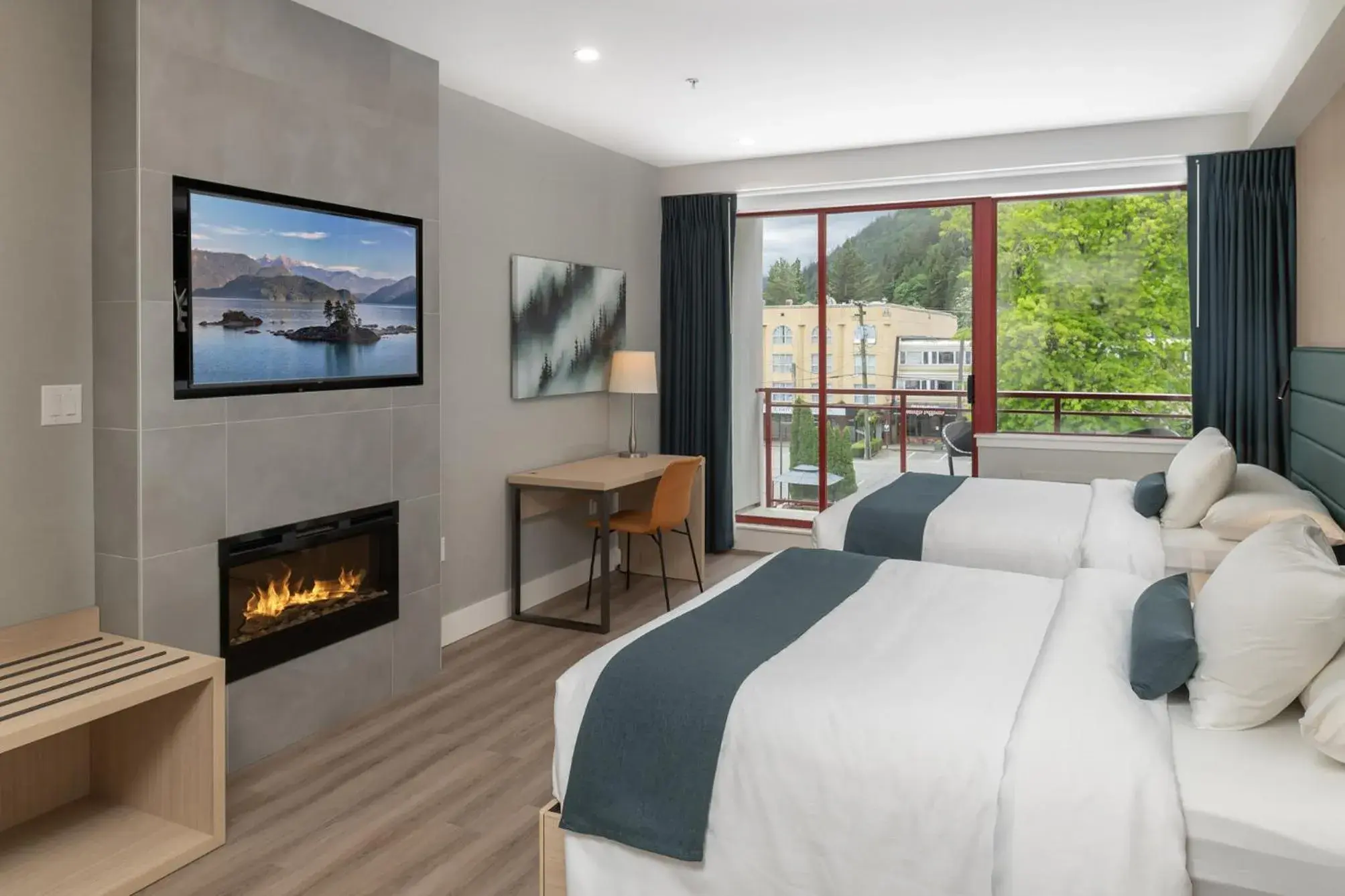 Queen Room with Two Queen Beds with Mountain View in Harrison Beach Hotel Queen Room with Two Queen Beds with Mountain View in Harrison Beach Hotel