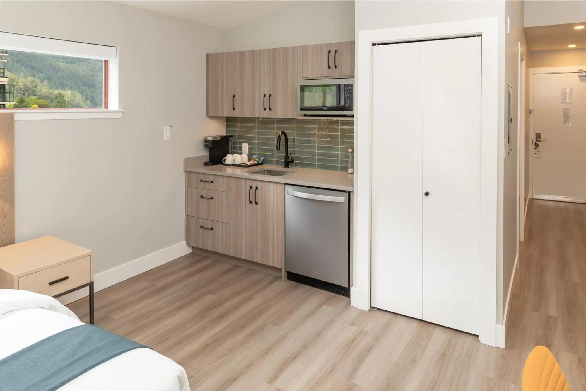 Kitchen or kitchenette in Harrison Beach Hotel