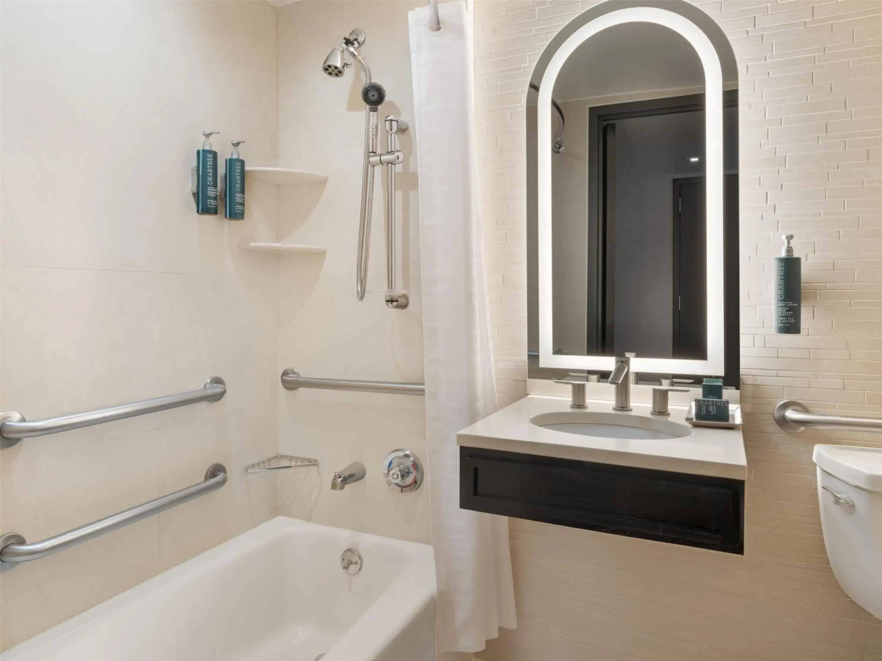 Bathroom in Hilton New York Fashion District Bathroom in Hilton New York Fashion District