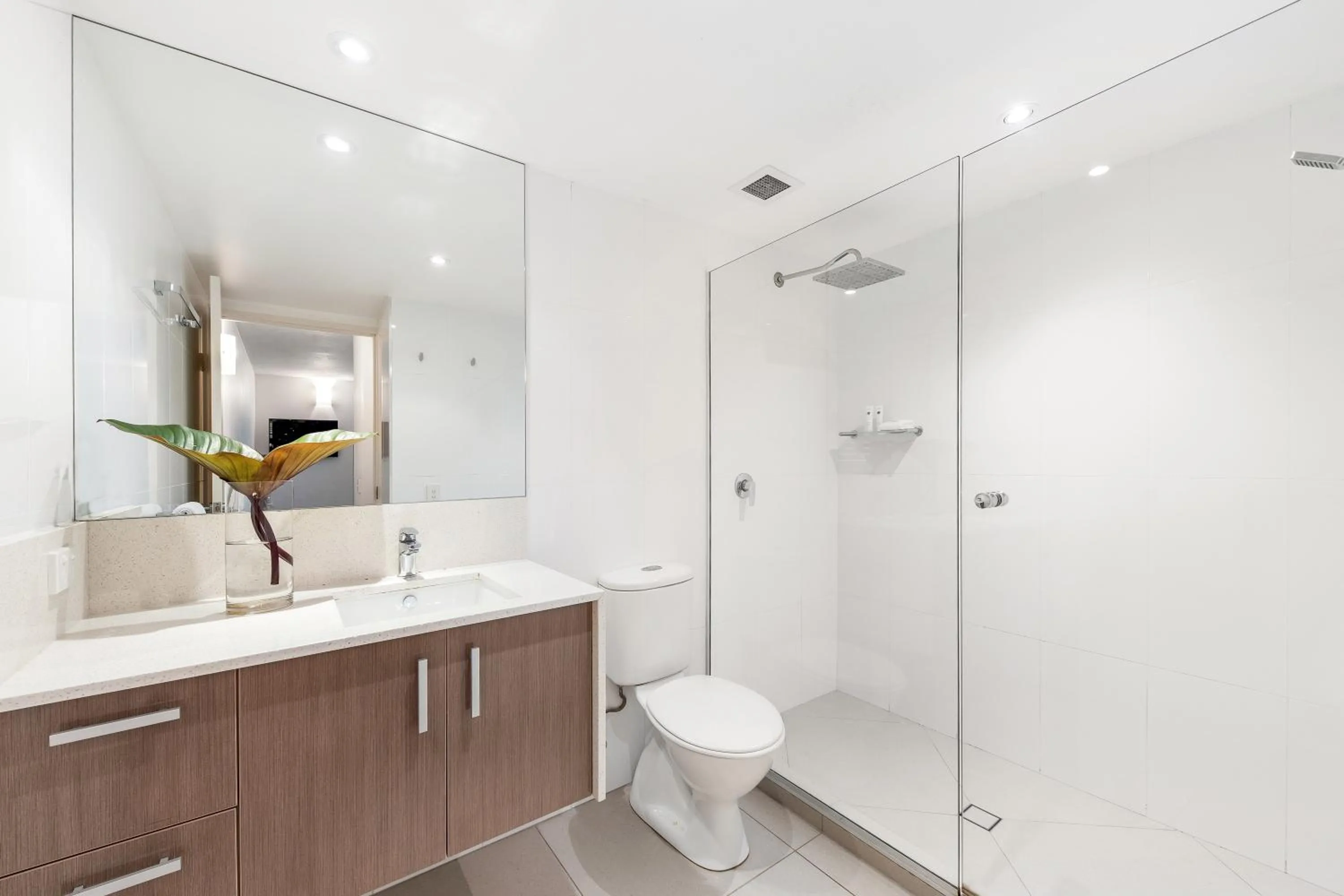 Alderly 9 3BR, Near Little Cove Beach