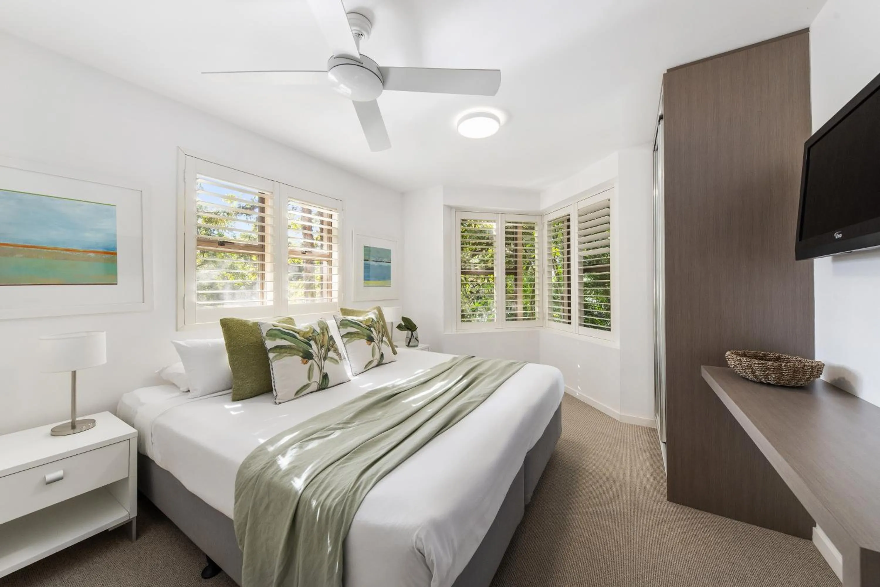 Bed in Alderly 9 3BR, Near Little Cove Beach