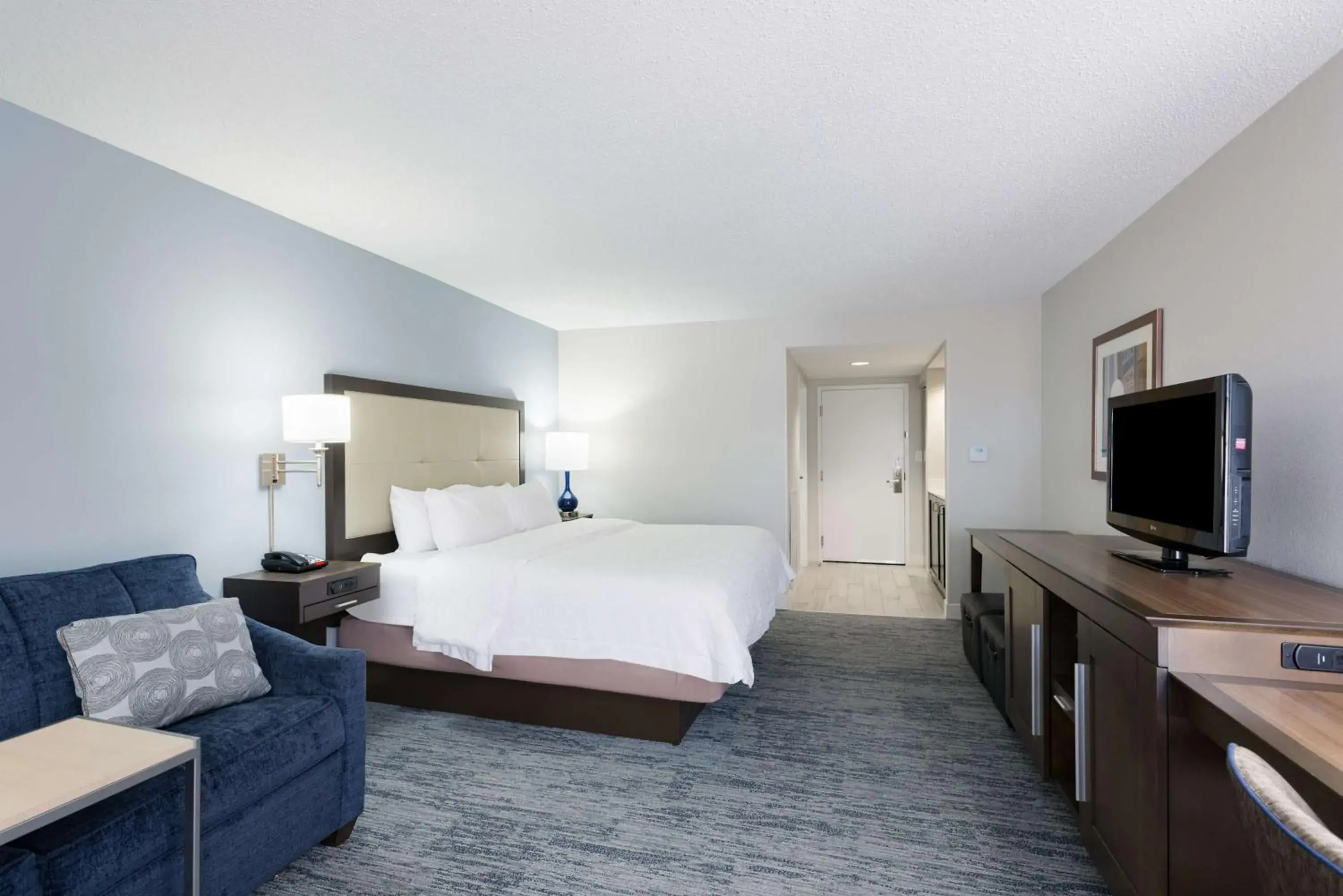 Bedroom, Bed in Hampton Inn Mount Airy Bedroom, Bed in Hampton Inn Mount Airy