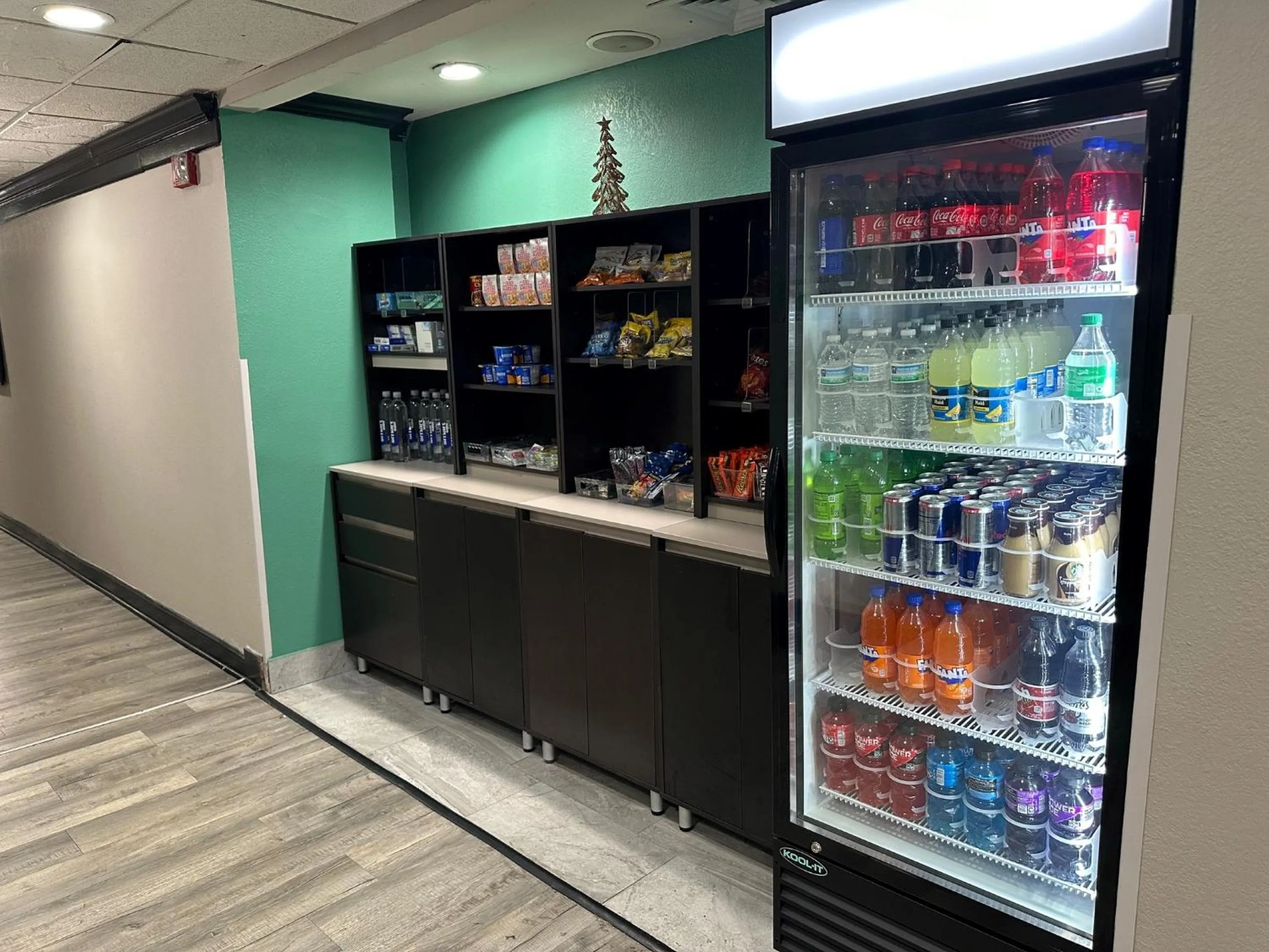 Supermarket/grocery shop in Wingate by Wyndham North Little Rock