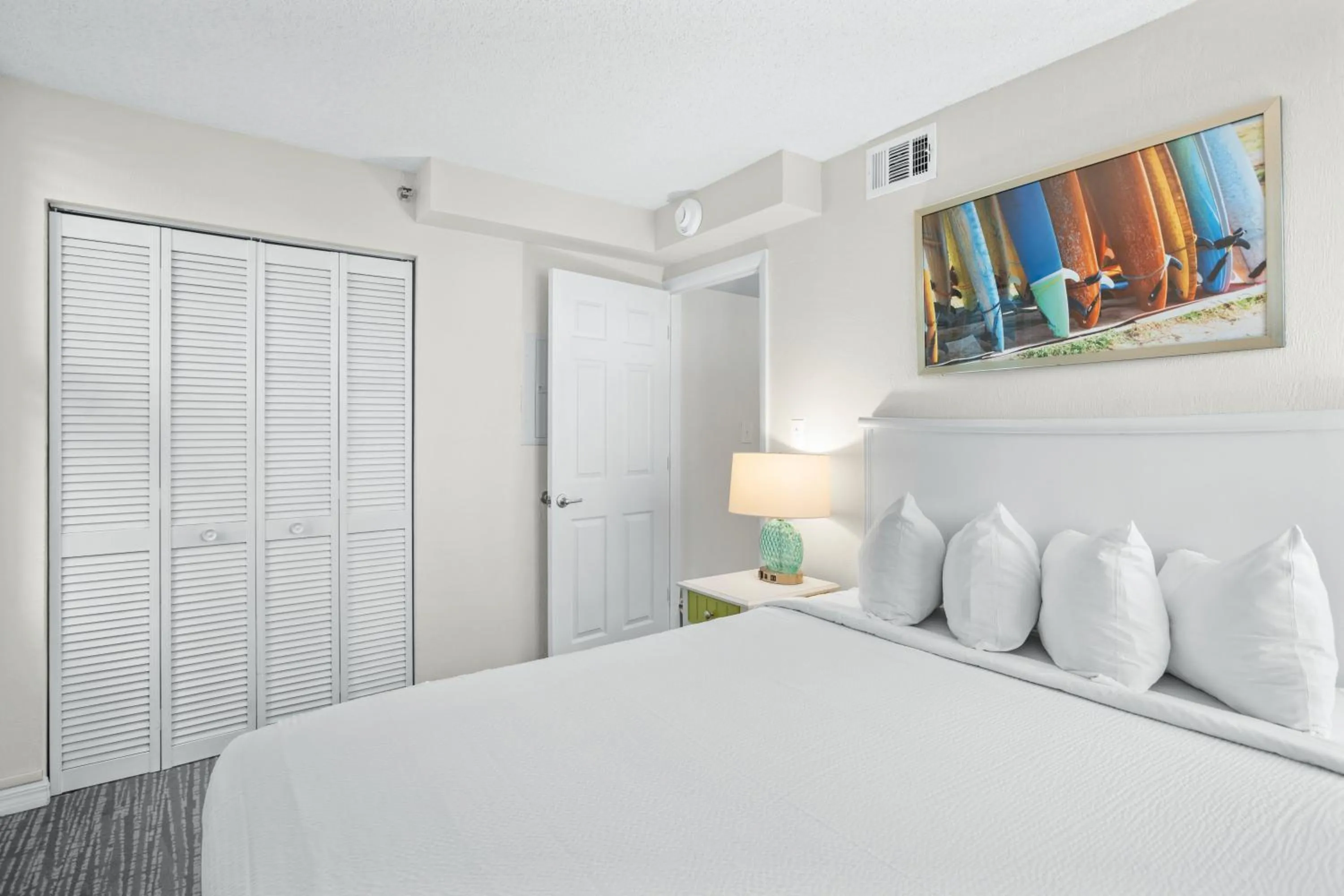 Bed in Tropic Sun Towers