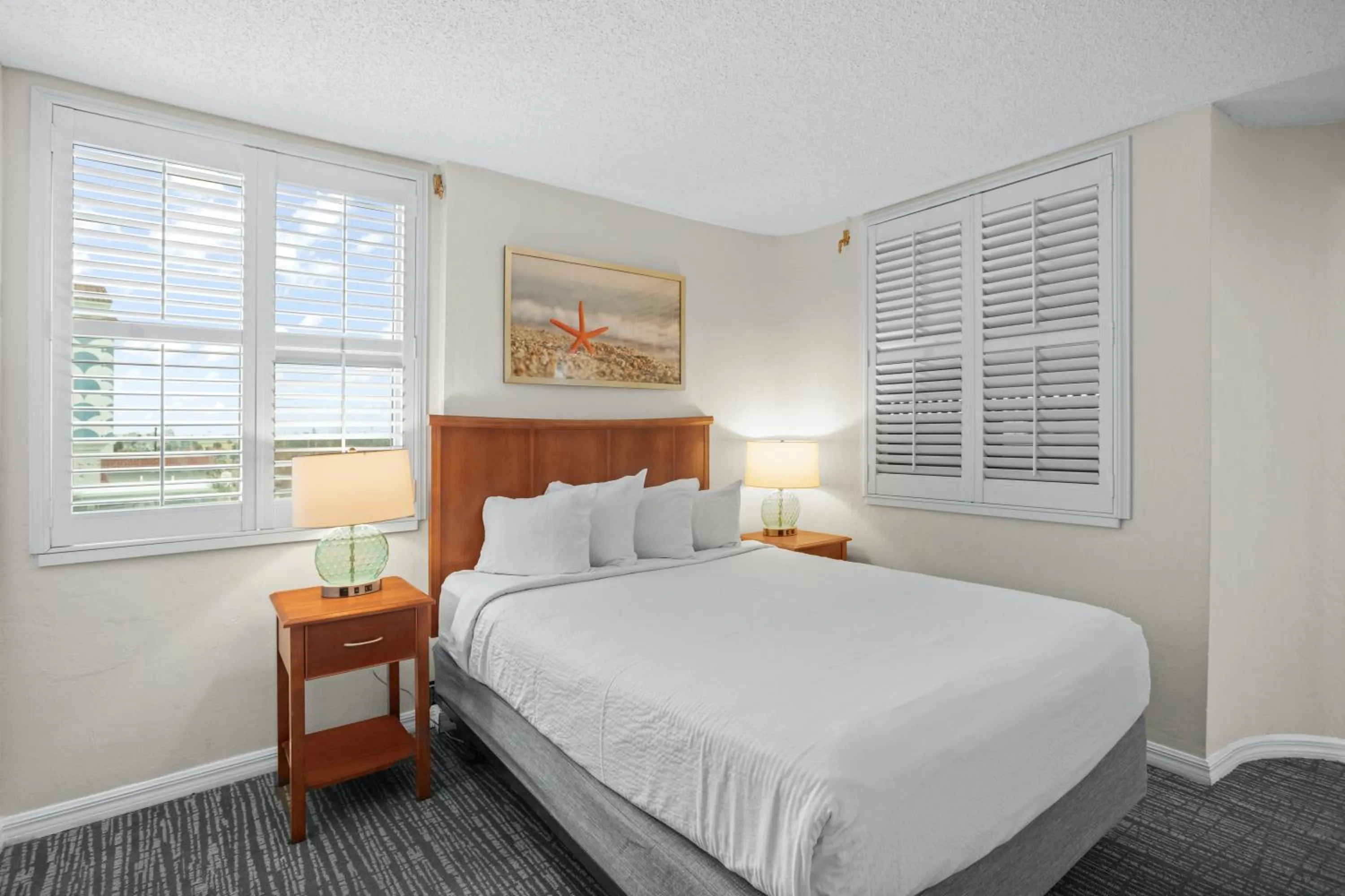 Bed in Tropic Sun Towers