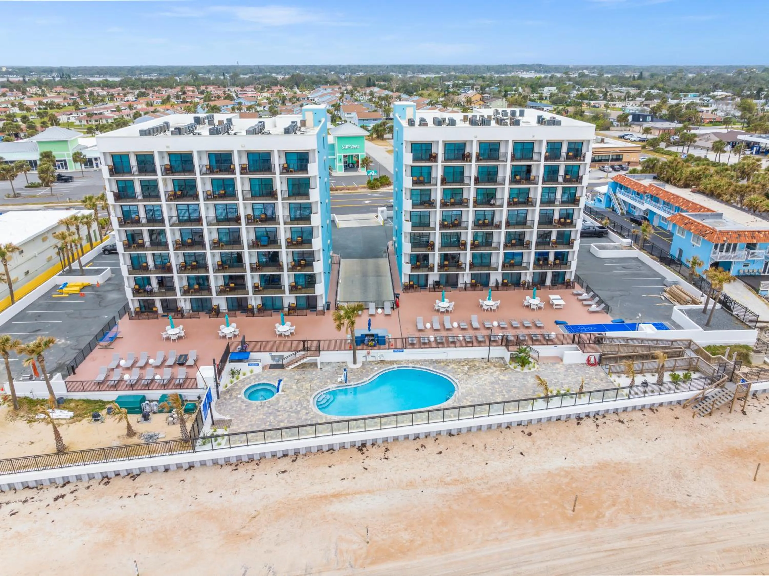 Property building in Tropic Sun Towers