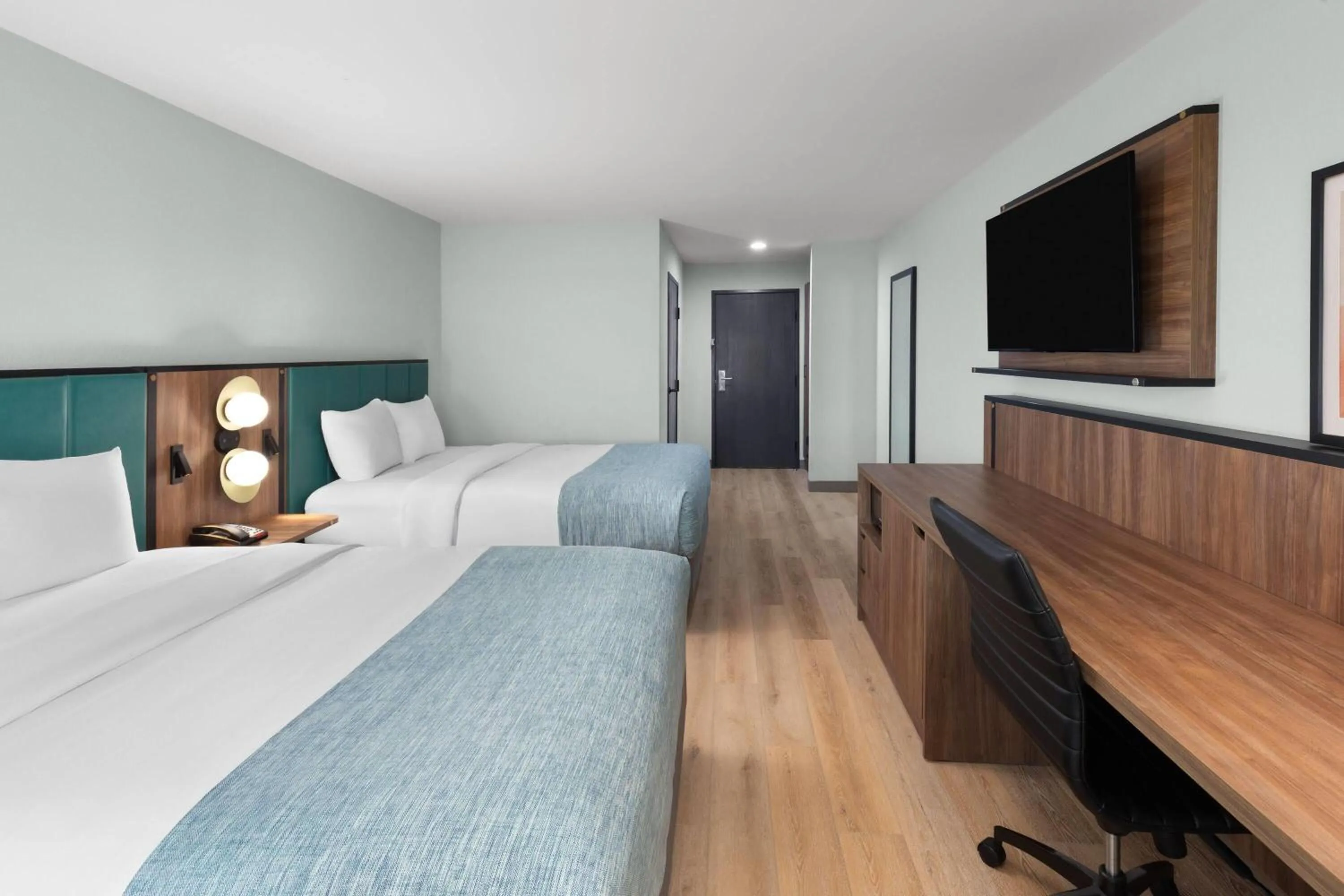 Photo of the whole room, Bed in Wingate by Wyndham Augusta I-20