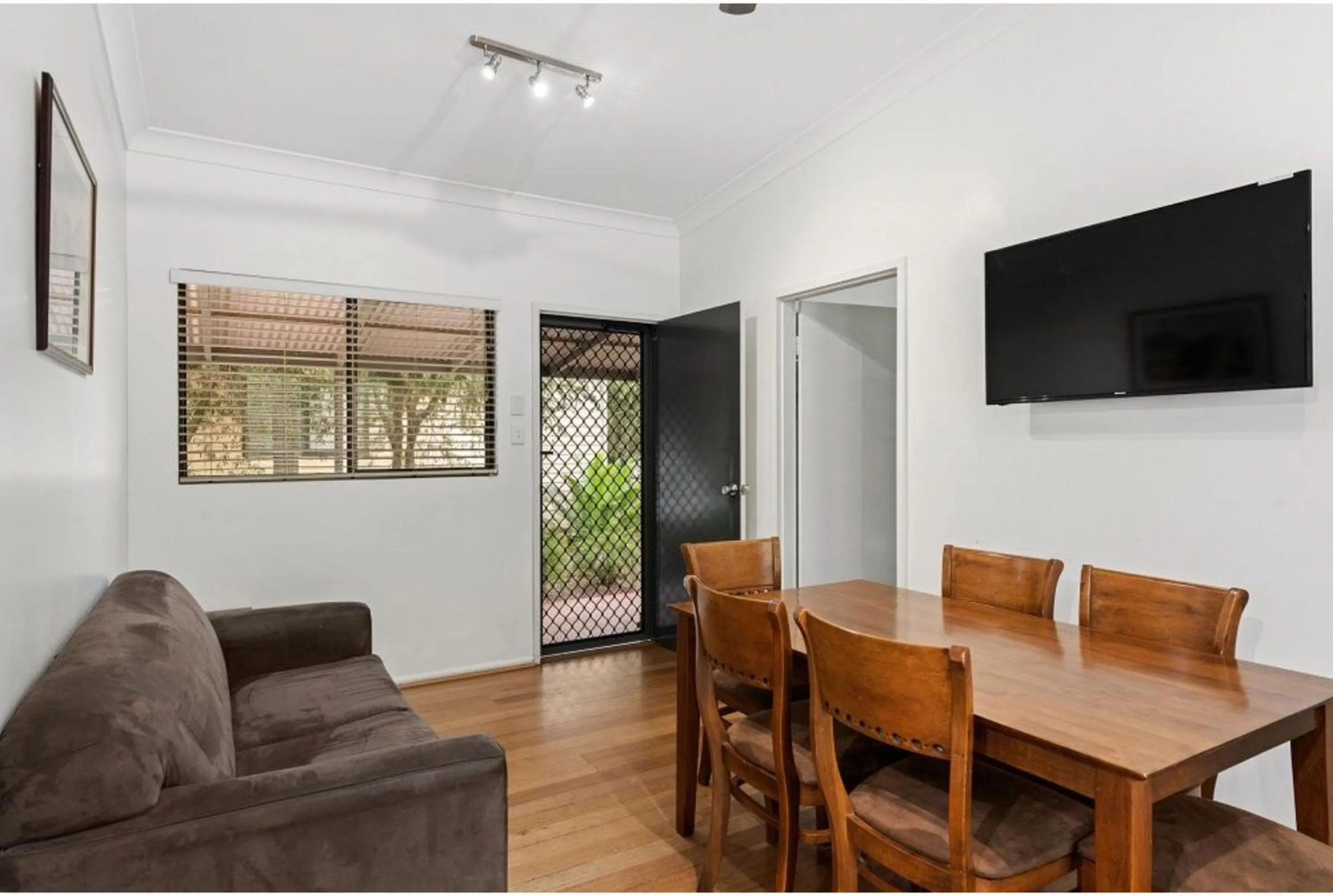 Living room in Discovery Parks - Alice Springs