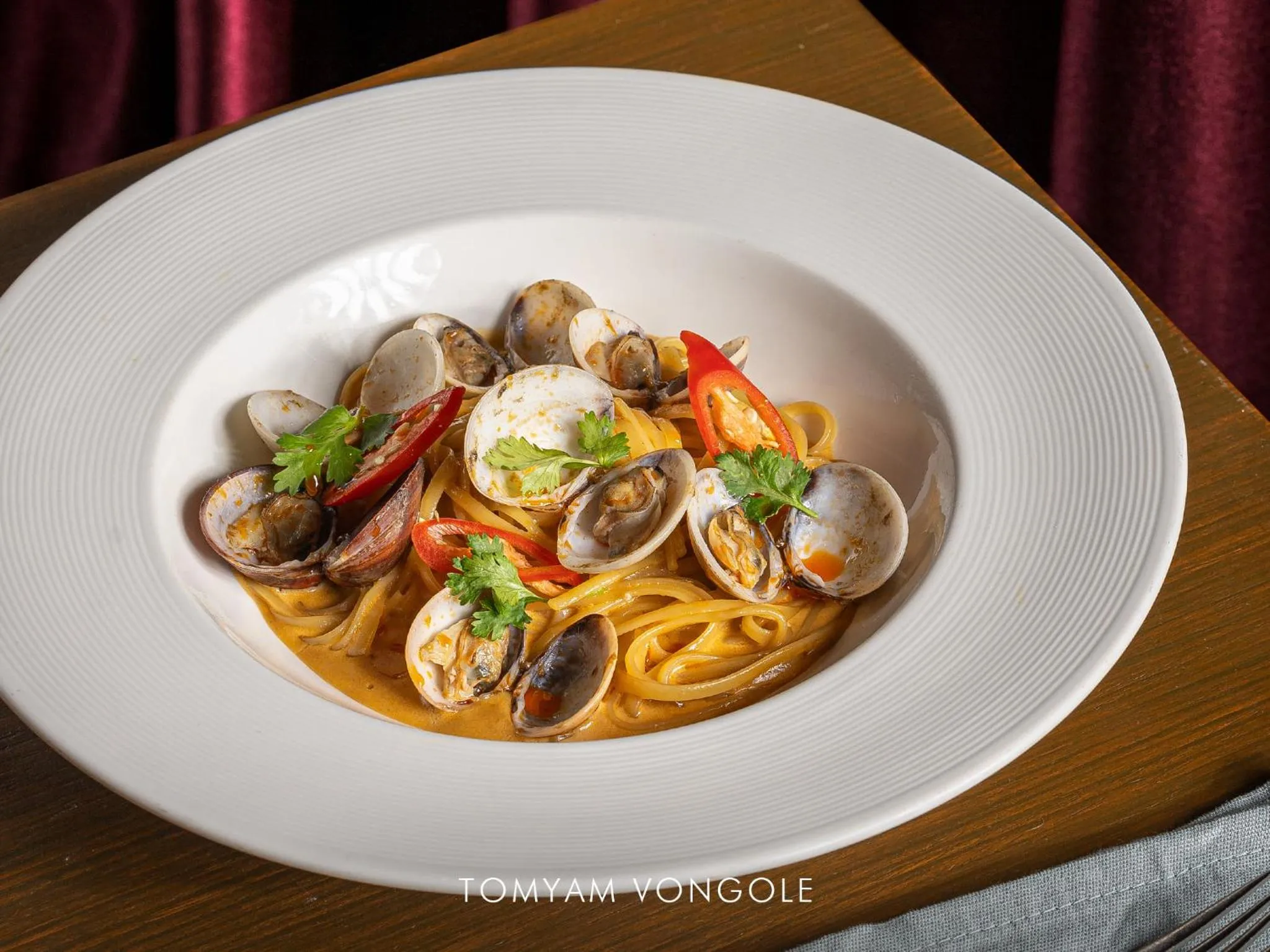 Food in AETAS lumpini