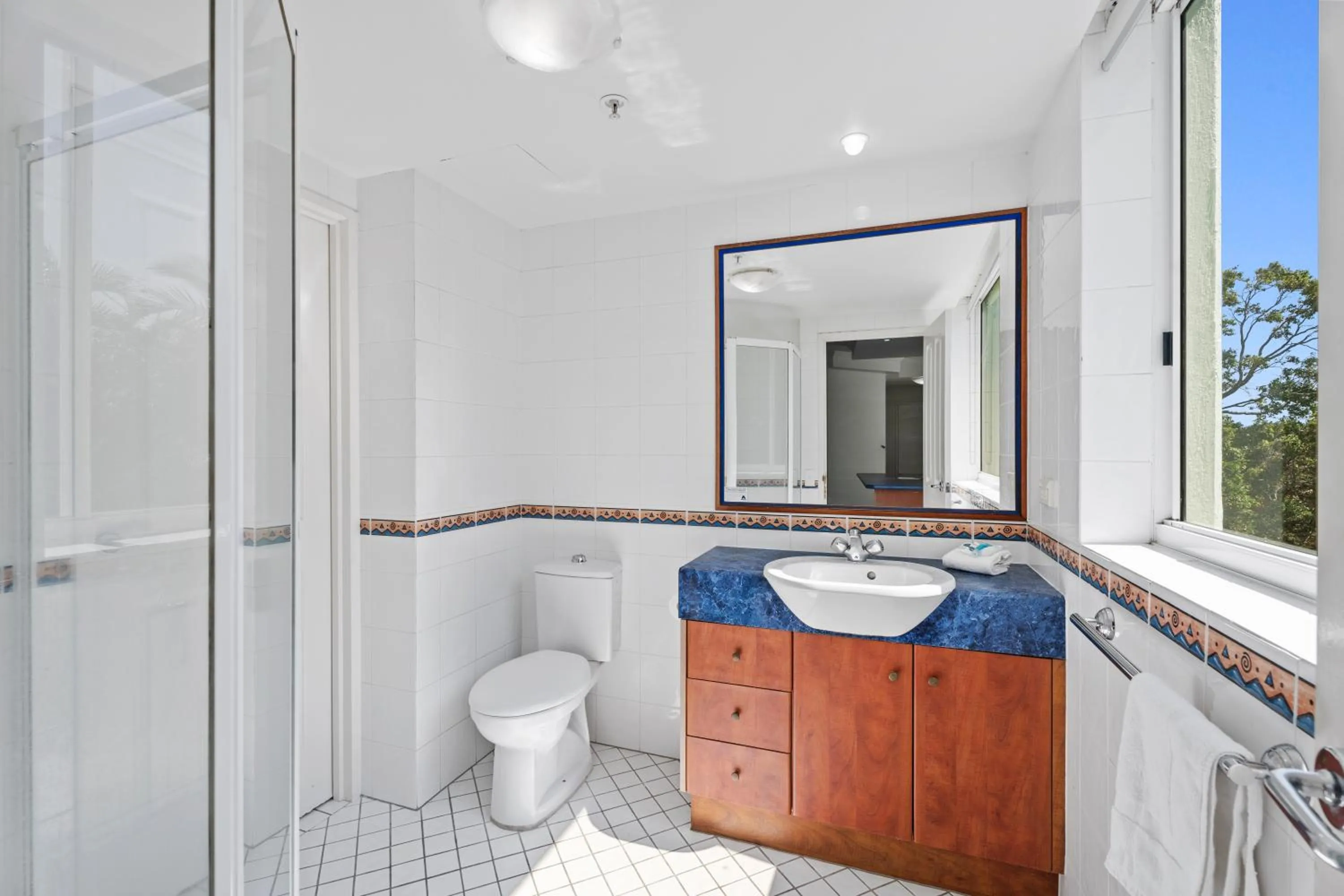 Bathroom in Crystal Bay On The Broadwater