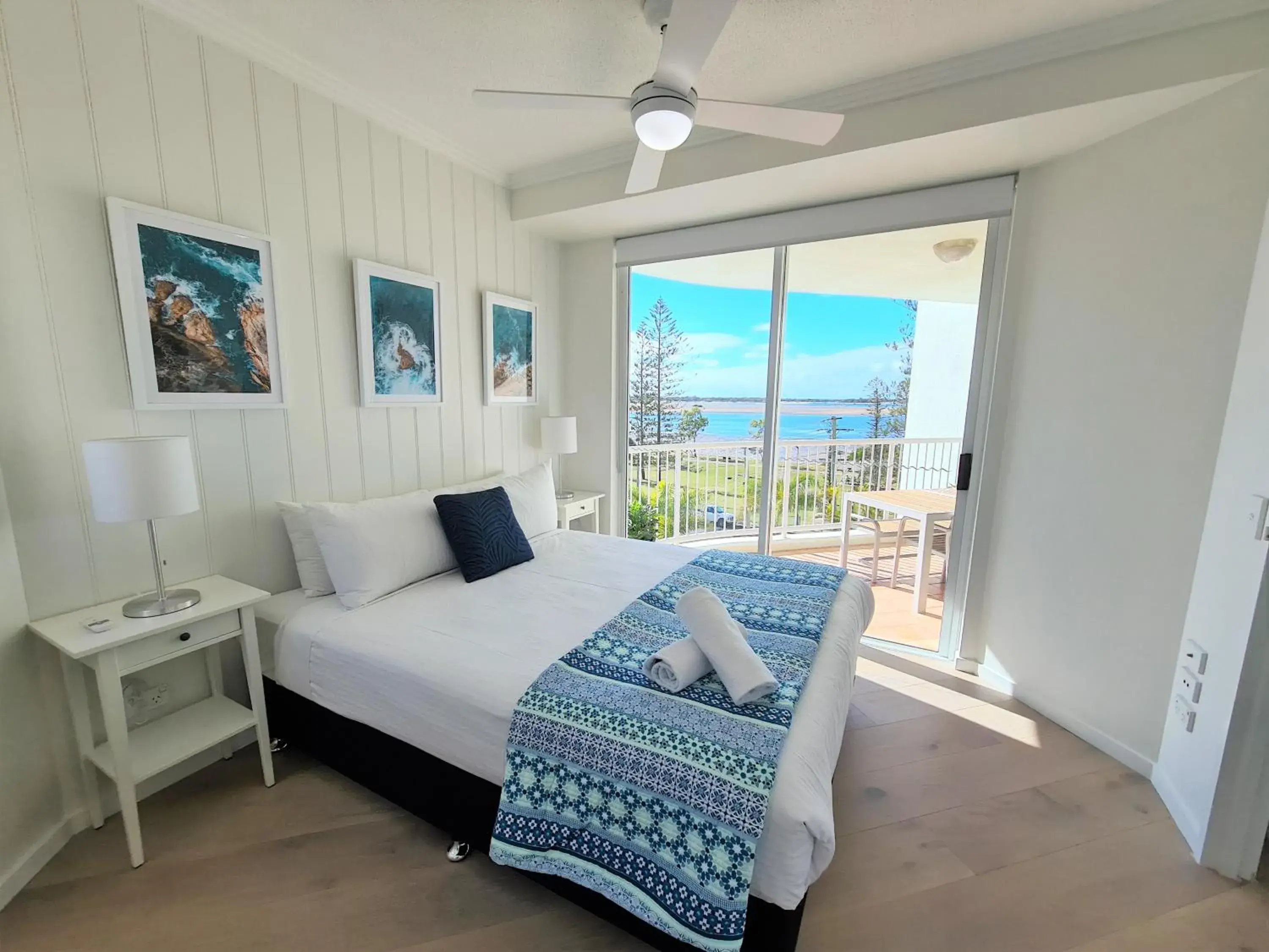 Bedroom, Bed in Crystal Bay On The Broadwater Bedroom, Bed in Crystal Bay On The Broadwater