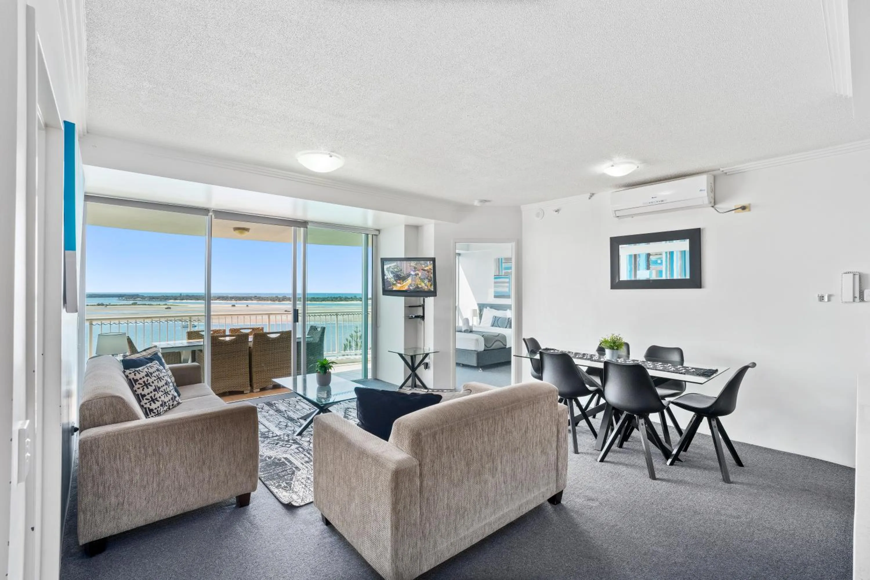 Living room in Crystal Bay On The Broadwater