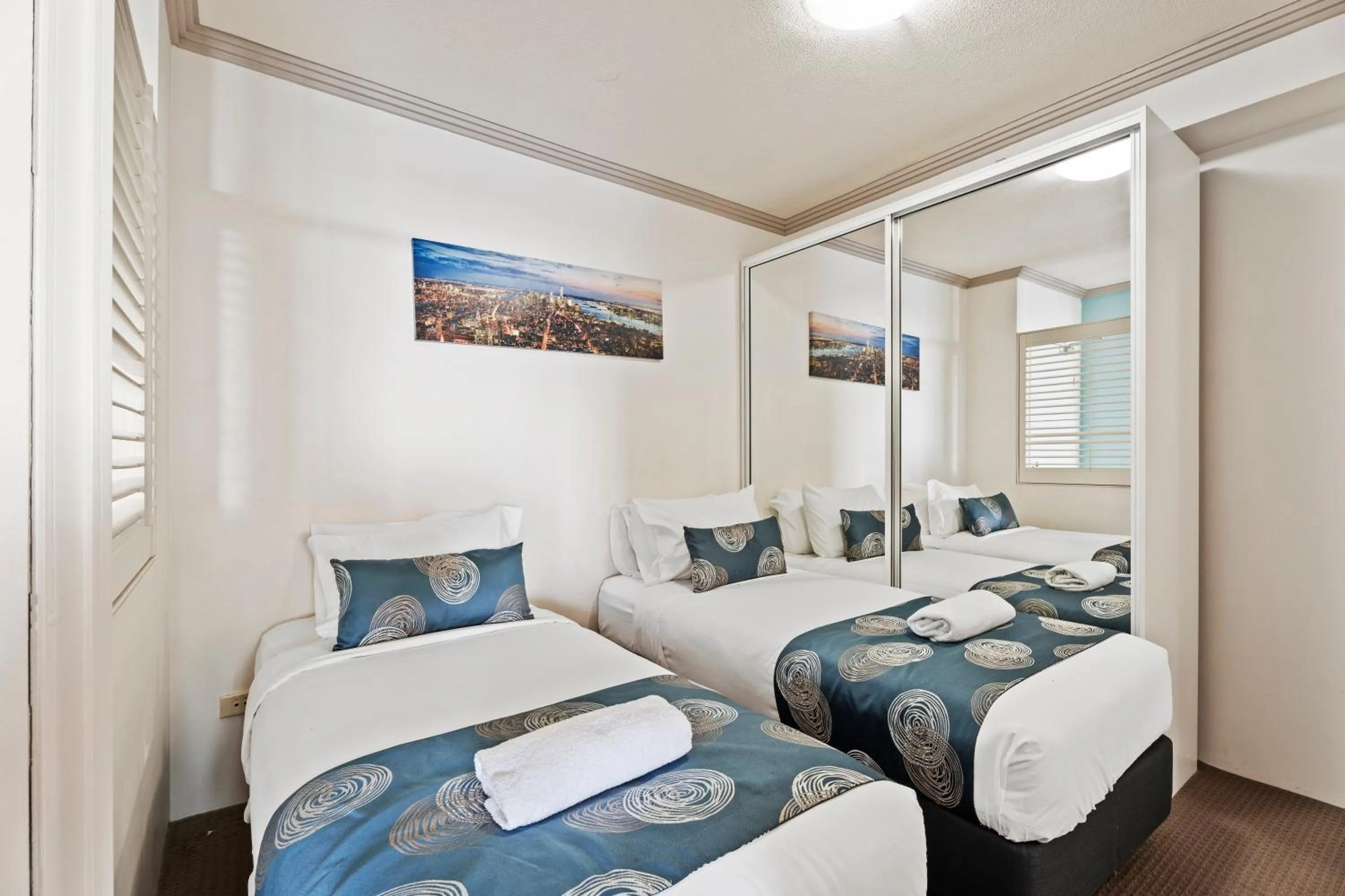 Bedroom, Bed in Crystal Bay On The Broadwater