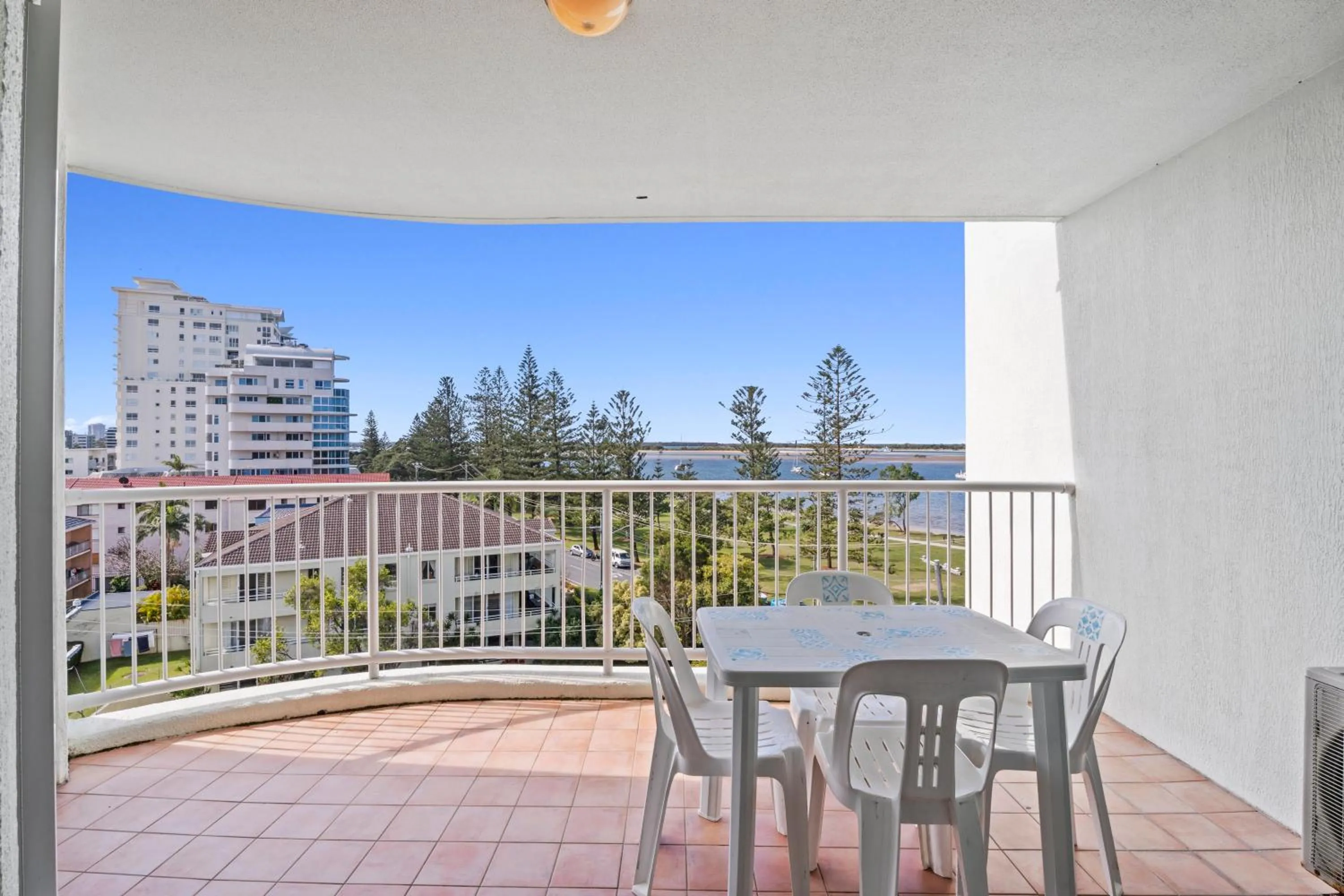 Balcony/Terrace in Crystal Bay On The Broadwater